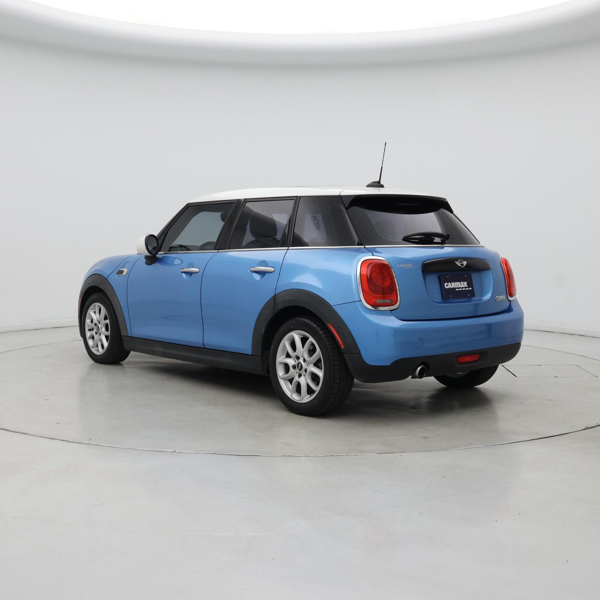 Thumbnail: 2017 MINI Cooper Hardtop - 2