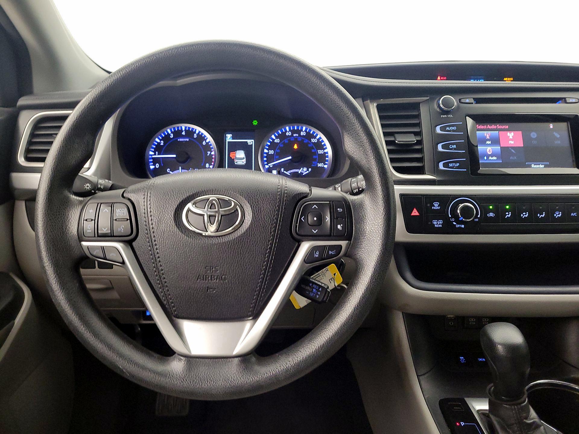 Thumbnail: 2018 Toyota Highlander - 10