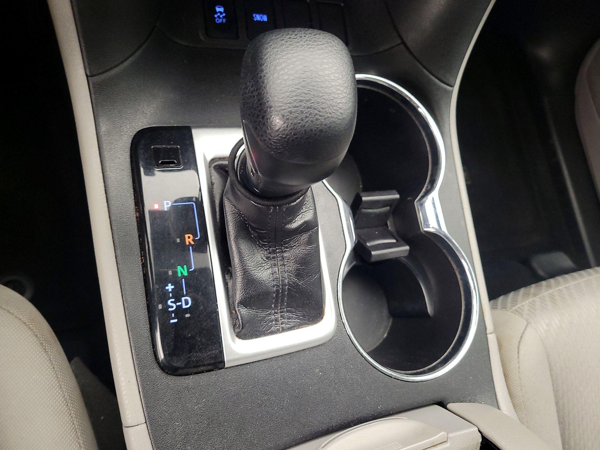 Thumbnail: 2018 Toyota Highlander - 17