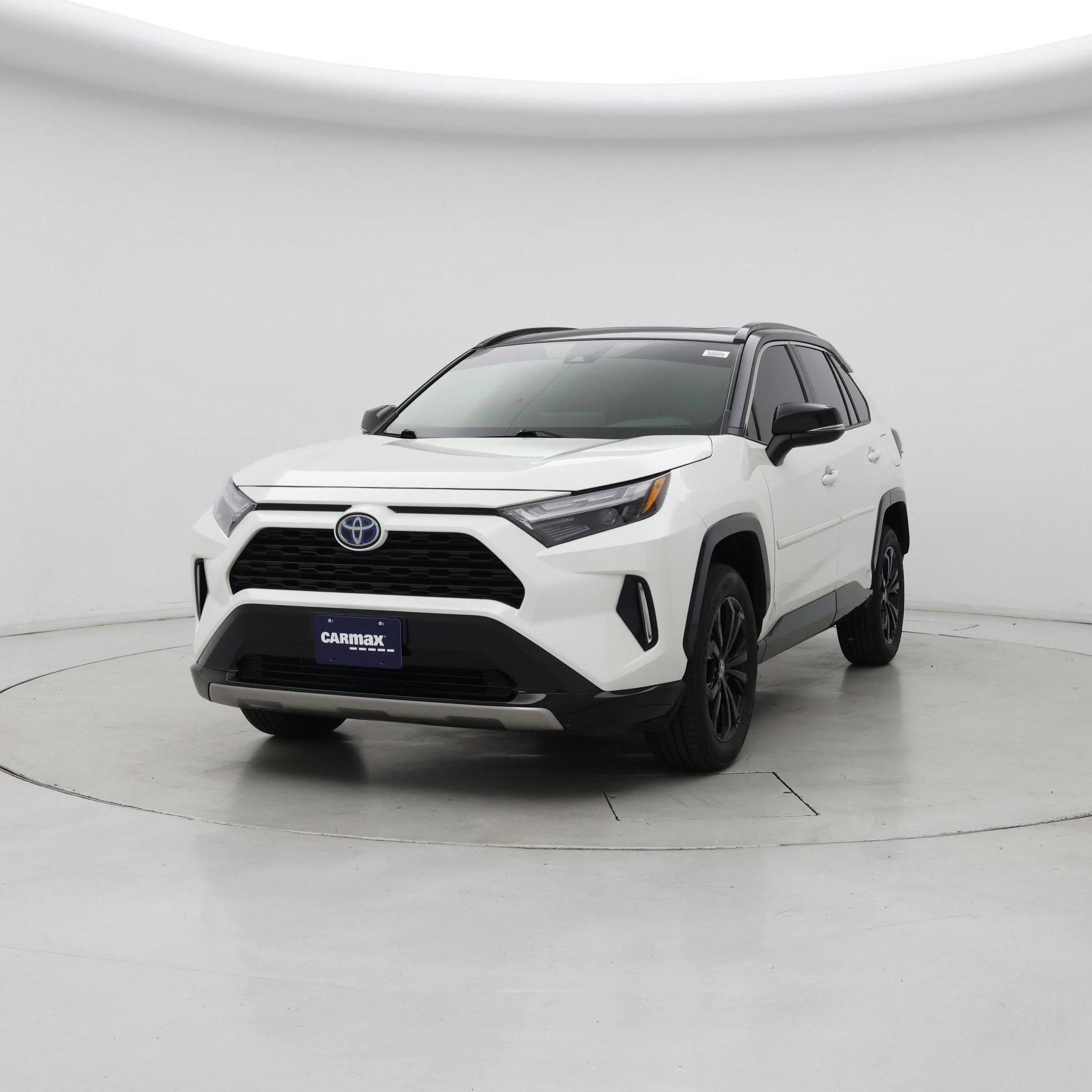 Thumbnail: 2022 Toyota RAV4 - 4