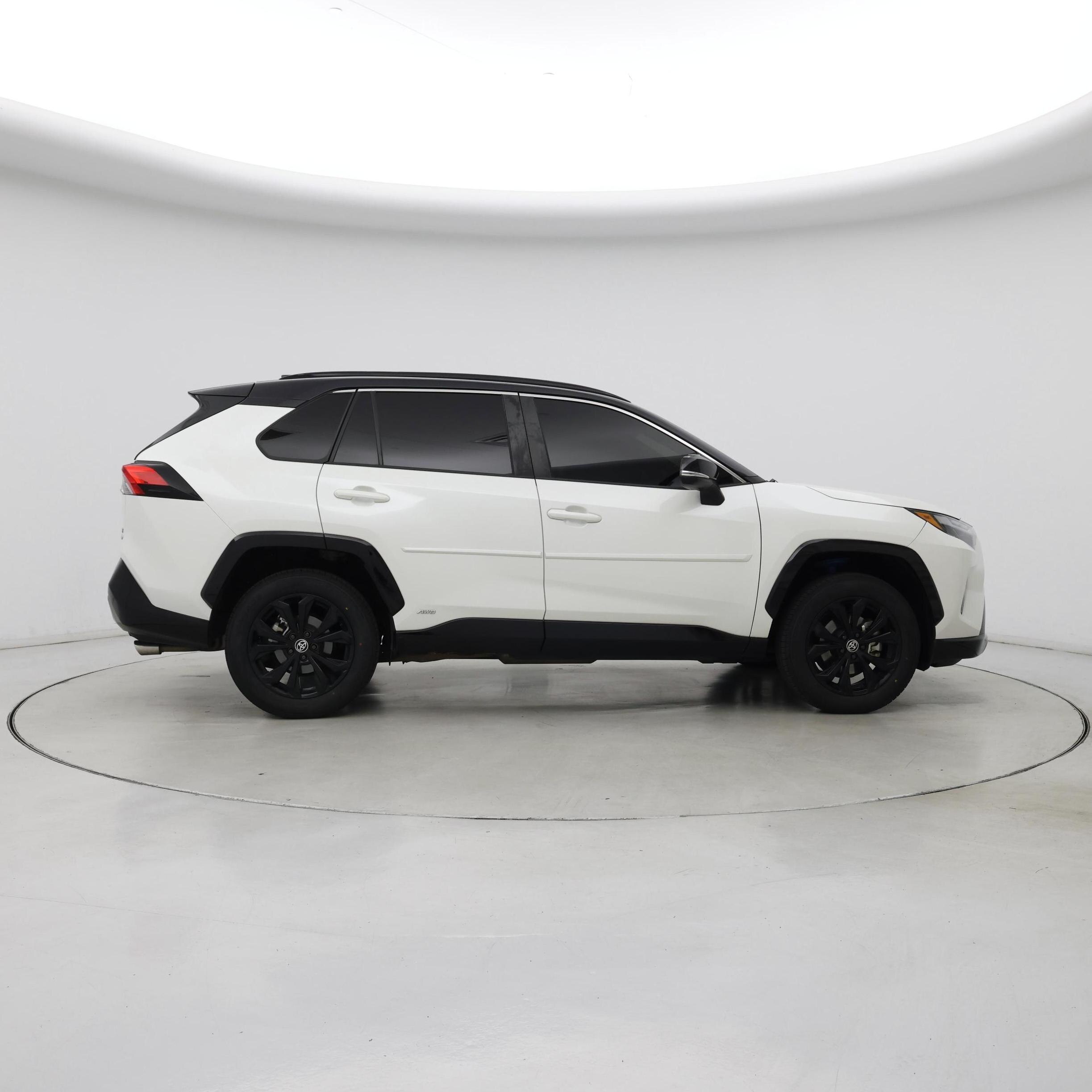 Thumbnail: 2022 Toyota RAV4 - 7