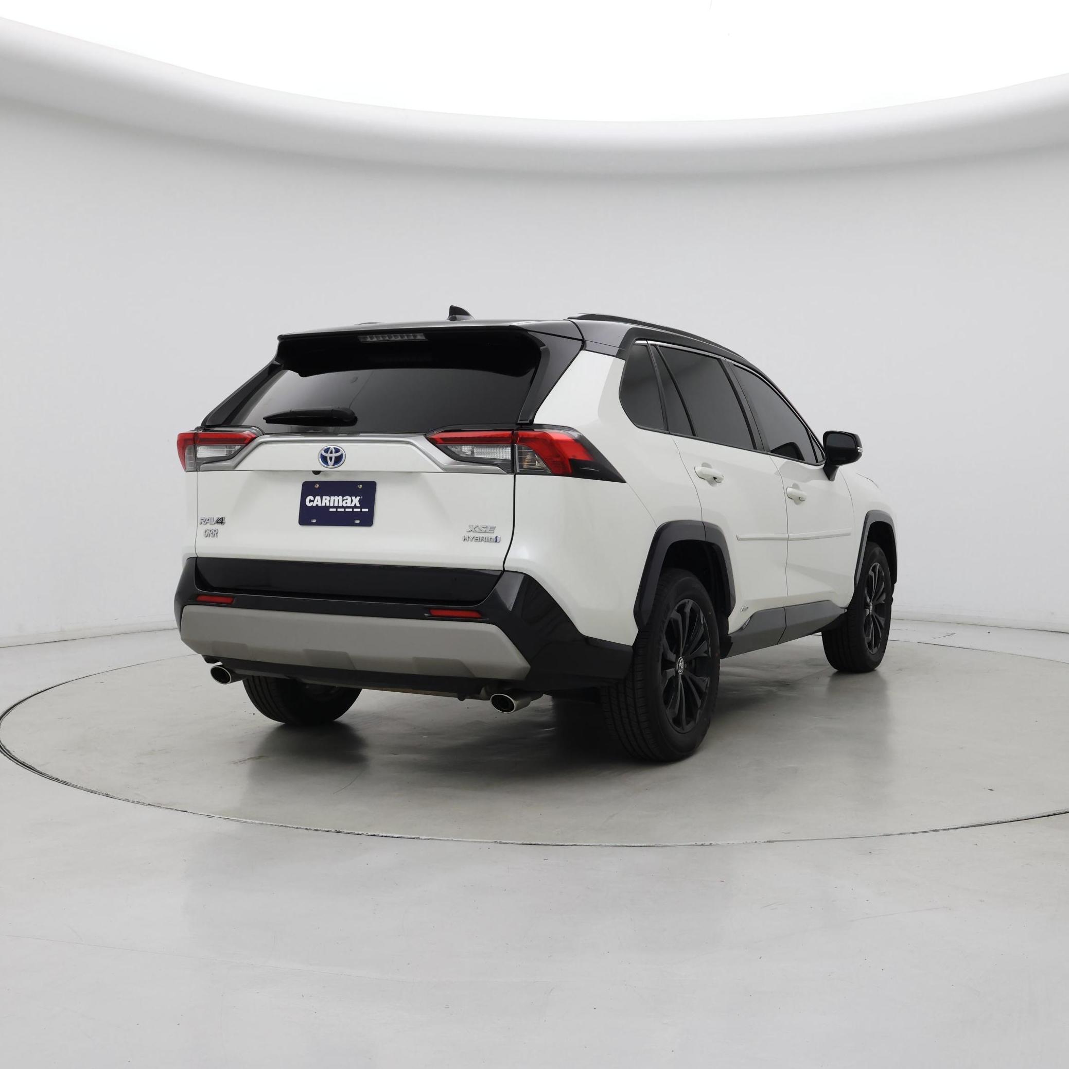 Thumbnail: 2022 Toyota RAV4 - 8