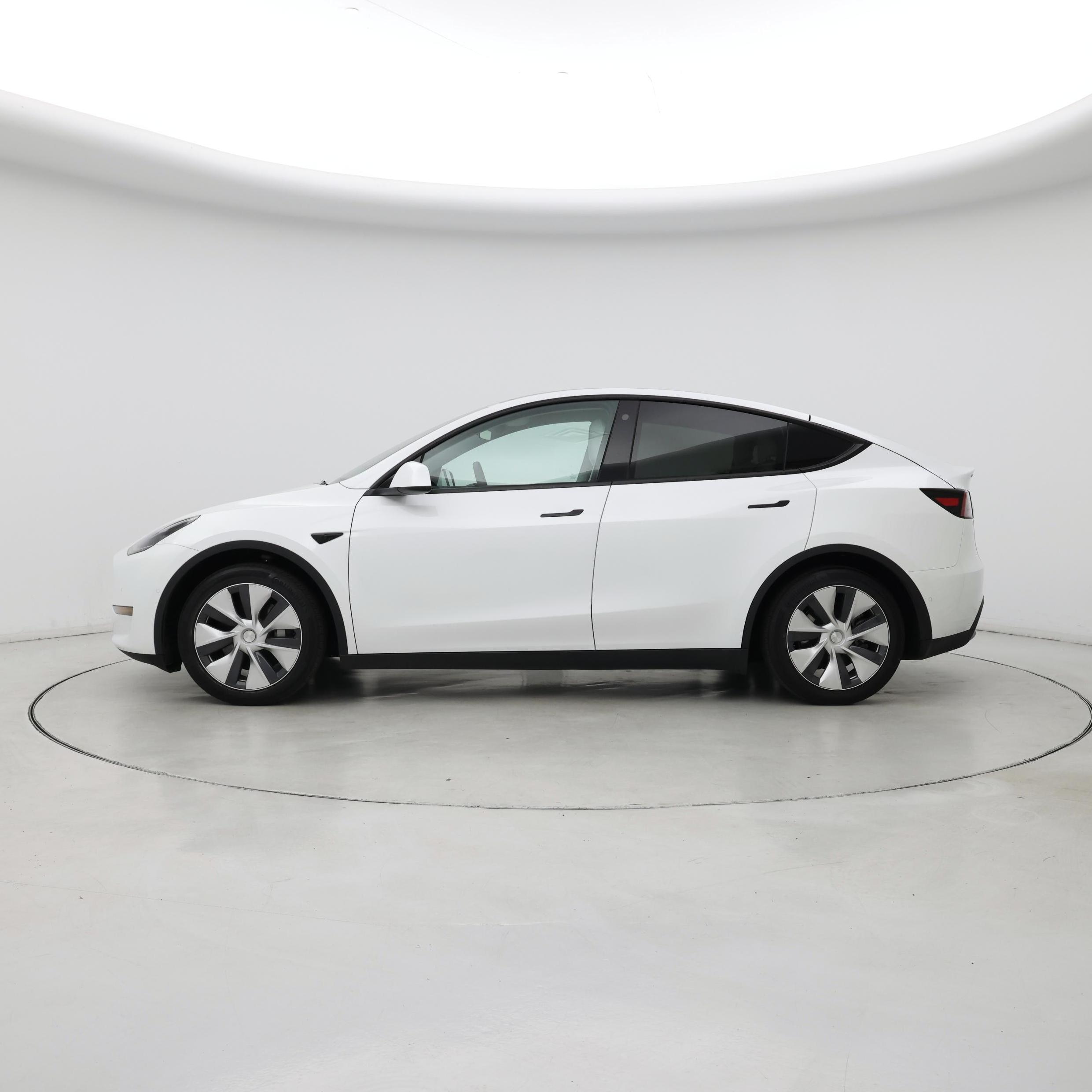 Thumbnail: 2023 Tesla Model Y - 3