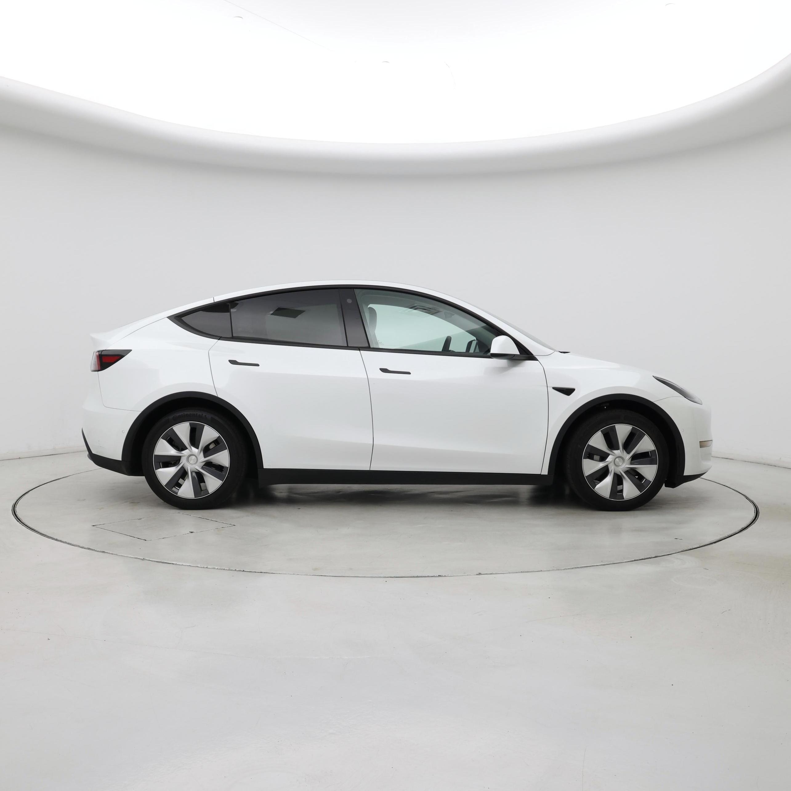 Thumbnail: 2023 Tesla Model Y - 7