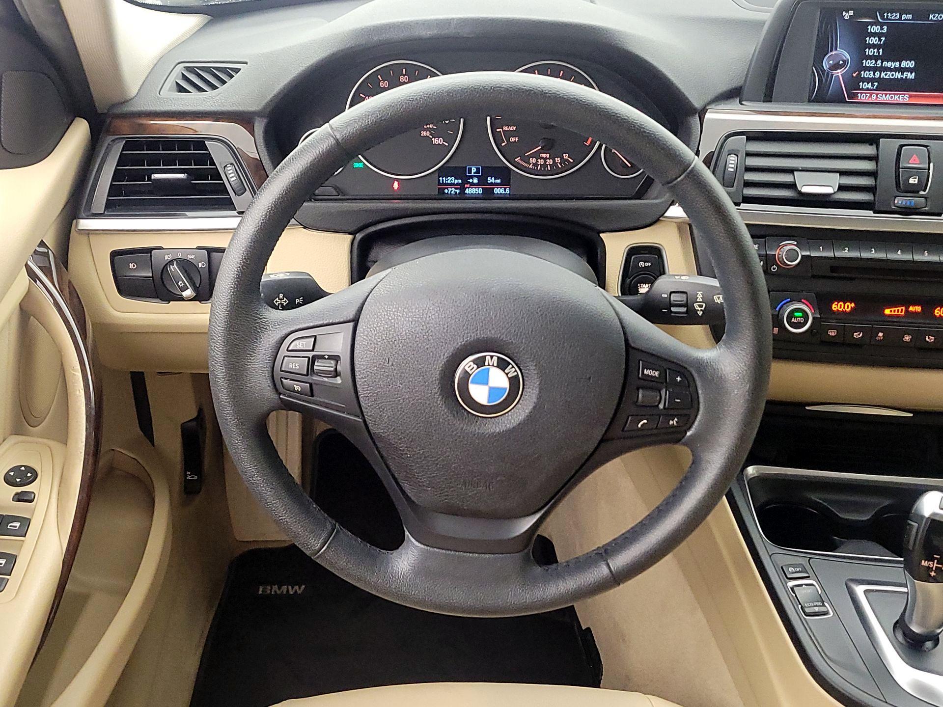 Thumbnail: 2015 BMW 3 Series - 10