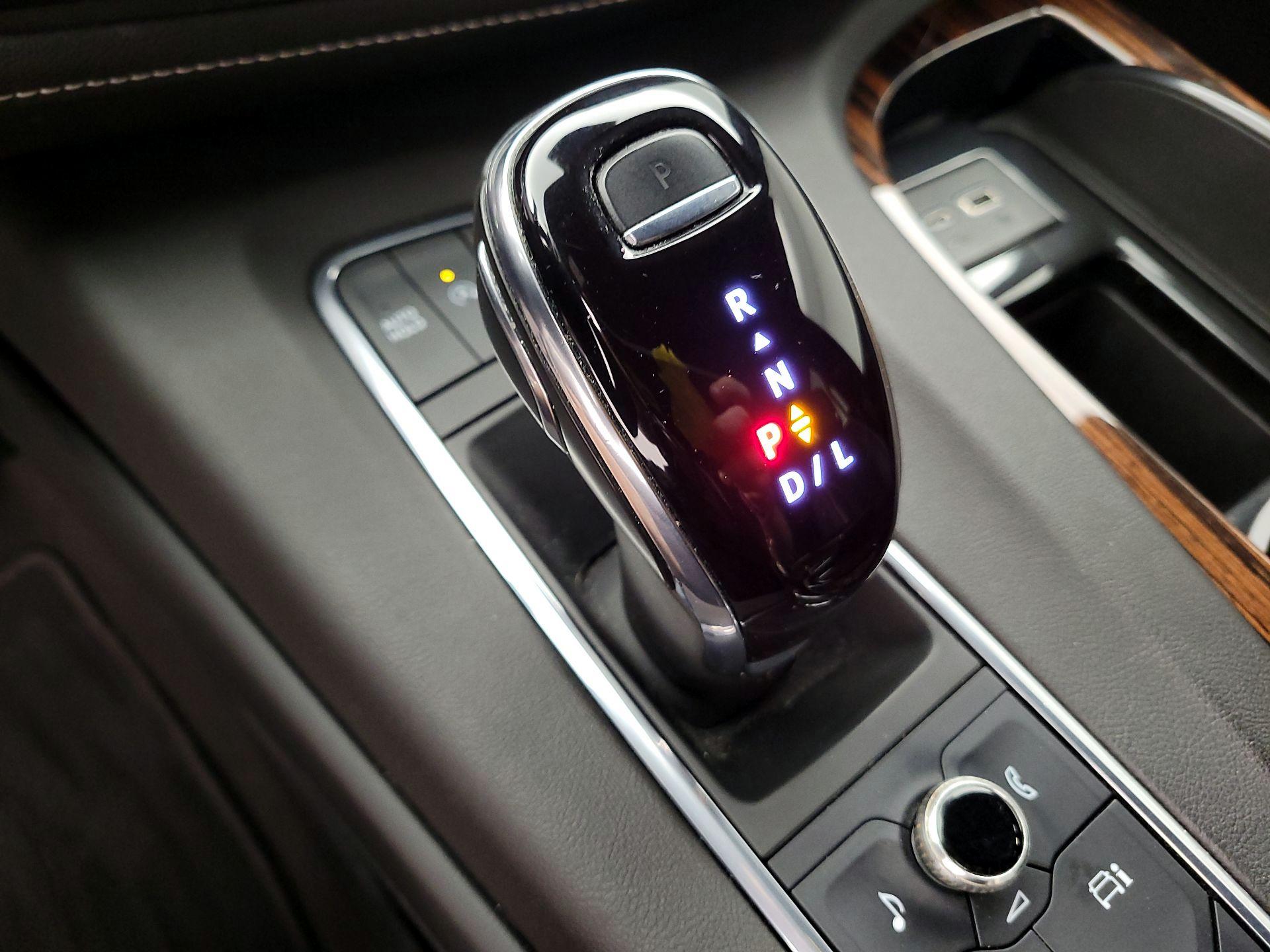 Thumbnail: 2023 Cadillac Escalade - 17