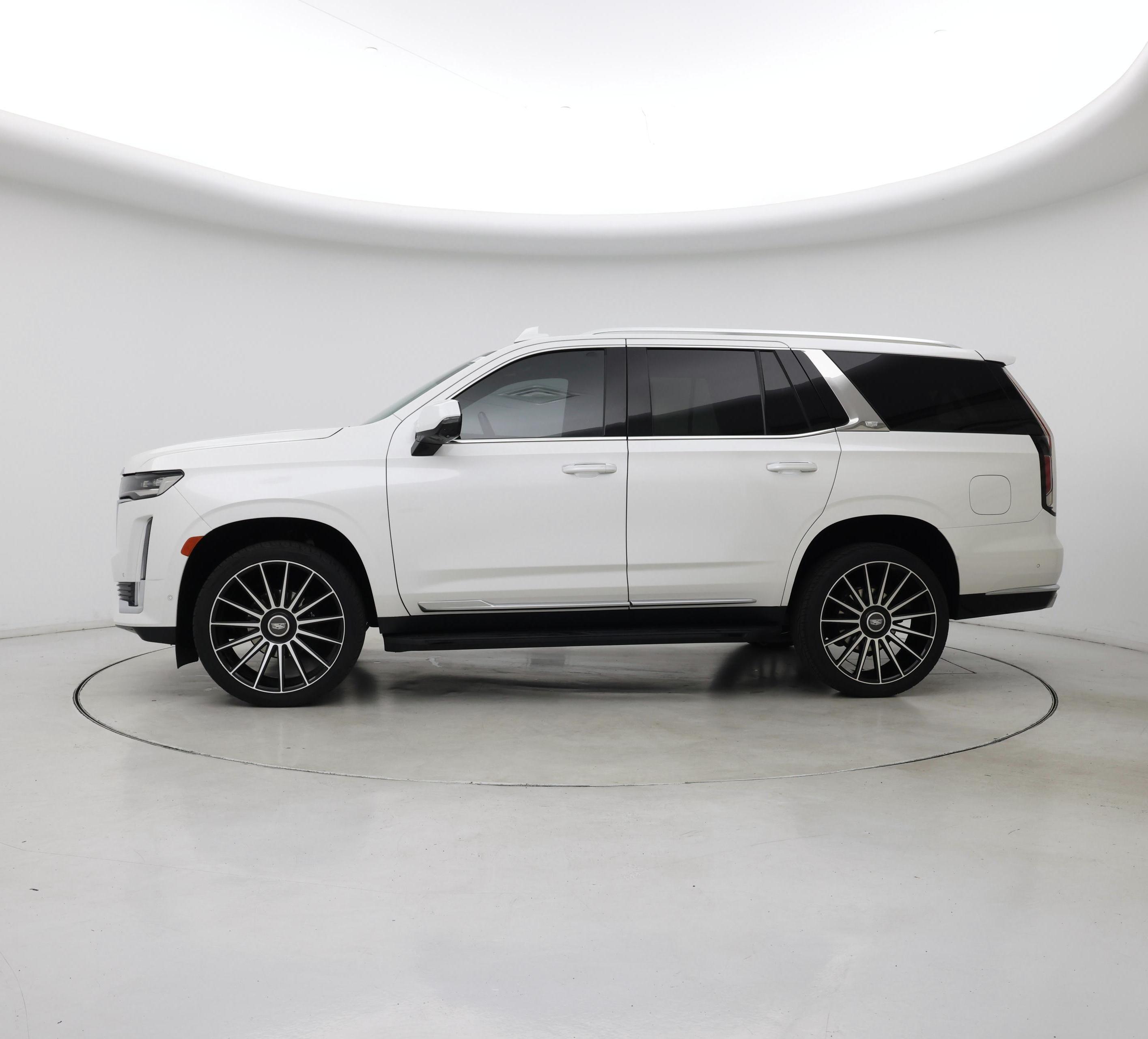 Thumbnail: 2023 Cadillac Escalade - 3