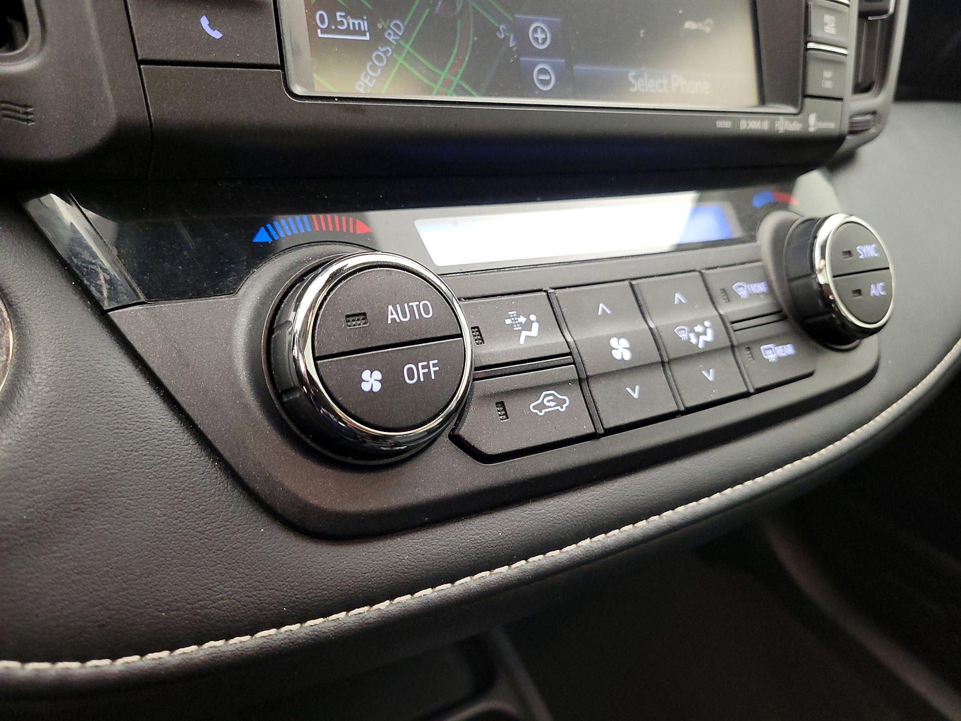 Thumbnail: 2017 Toyota RAV4 - 17
