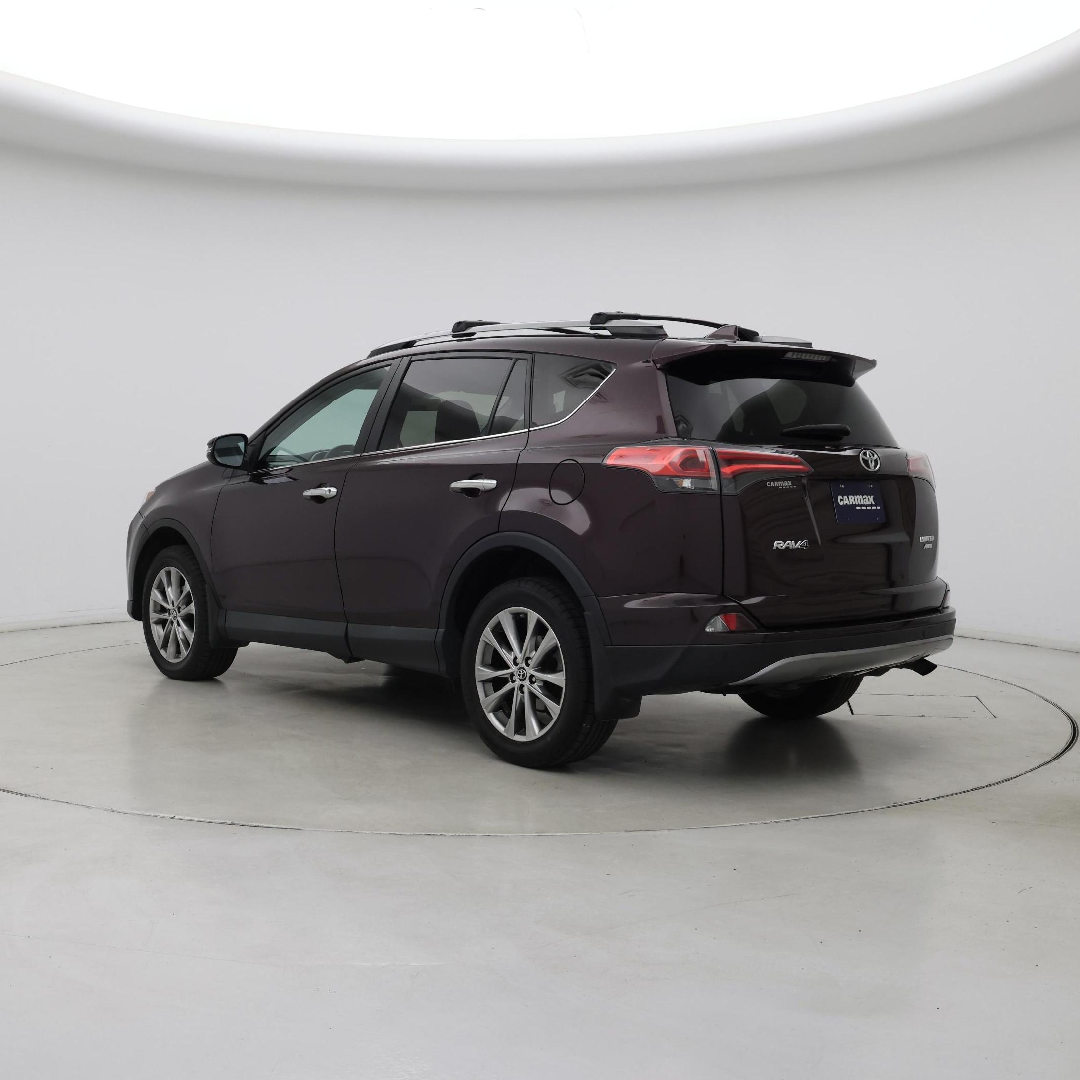 Thumbnail: 2017 Toyota RAV4 - 2