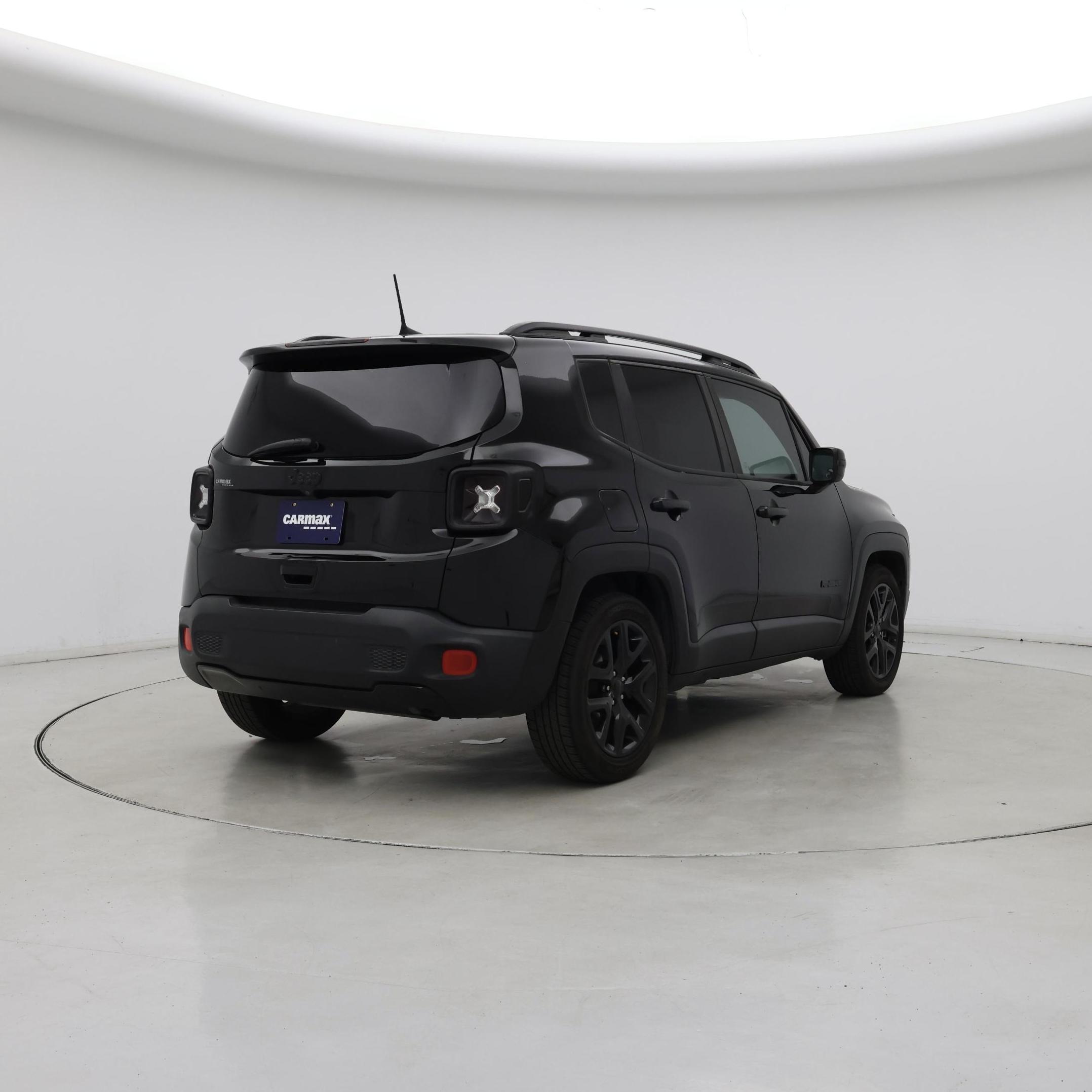 Thumbnail: 2018 Jeep Renegade - 8