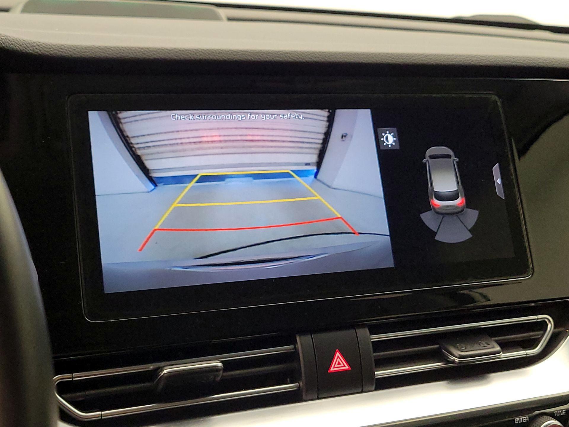 Thumbnail: 2020 Kia Niro - 15