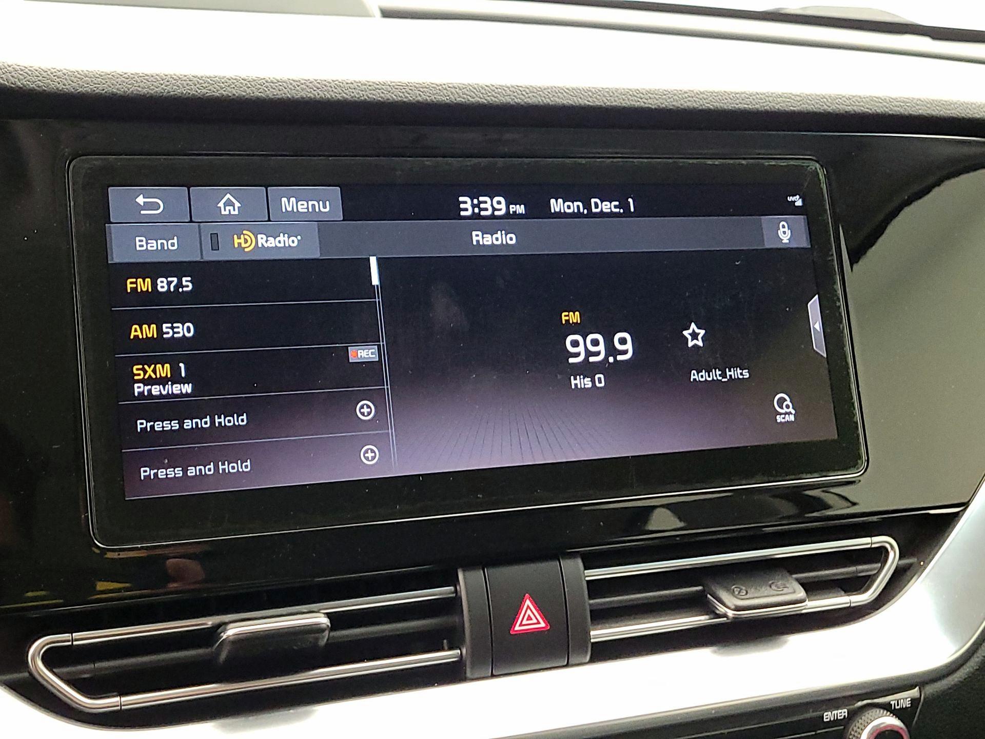 Thumbnail: 2020 Kia Niro - 16