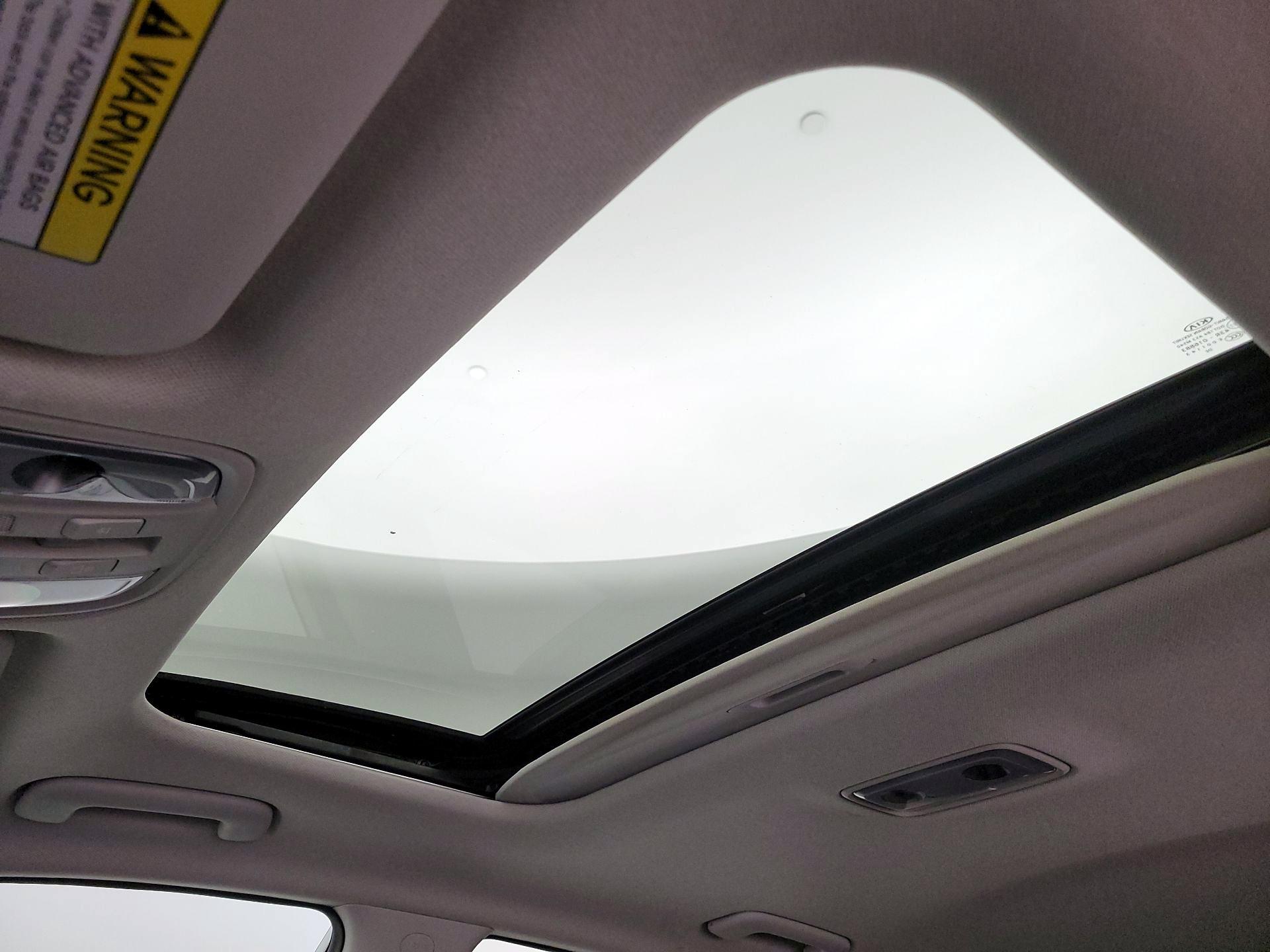 Thumbnail: 2020 Kia Niro - 20