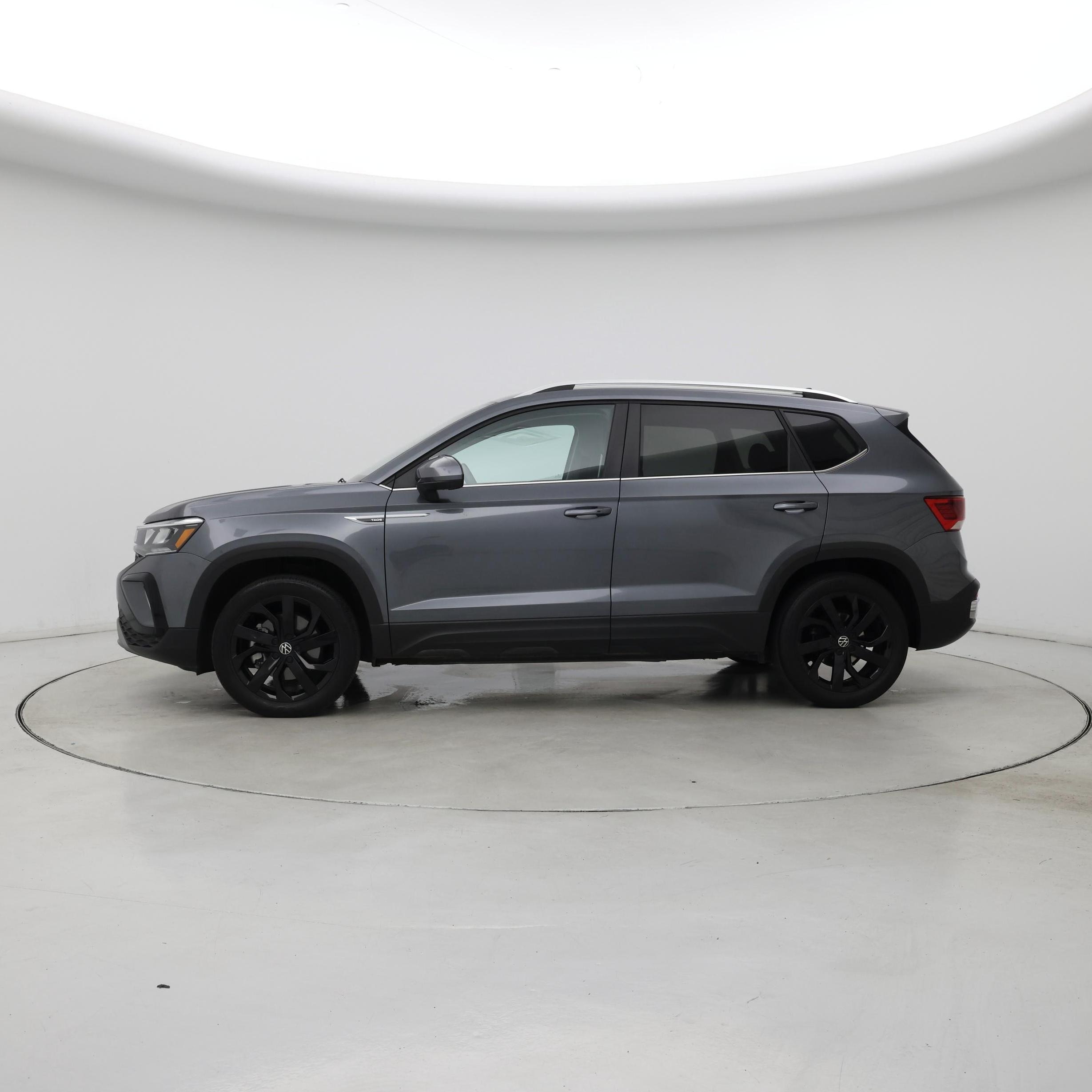 Thumbnail: 2022 Volkswagen Taos - 3