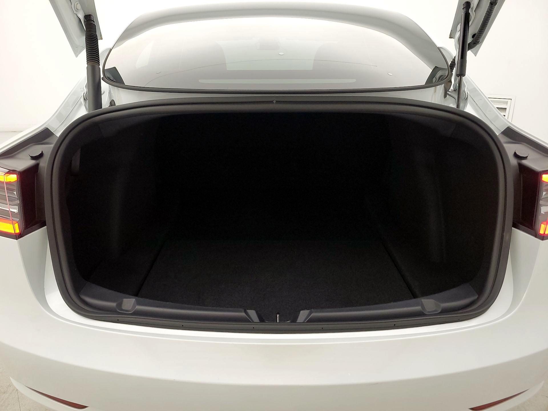 Thumbnail: 2023 Tesla Model 3 - 20