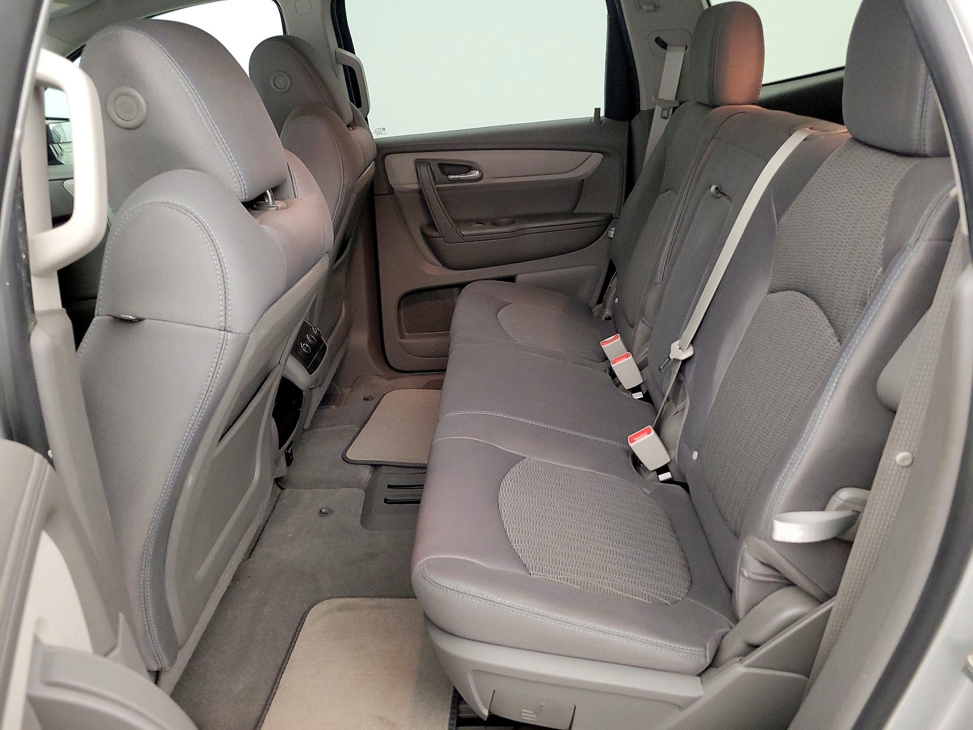 Thumbnail: 2016 Chevrolet Traverse - 19