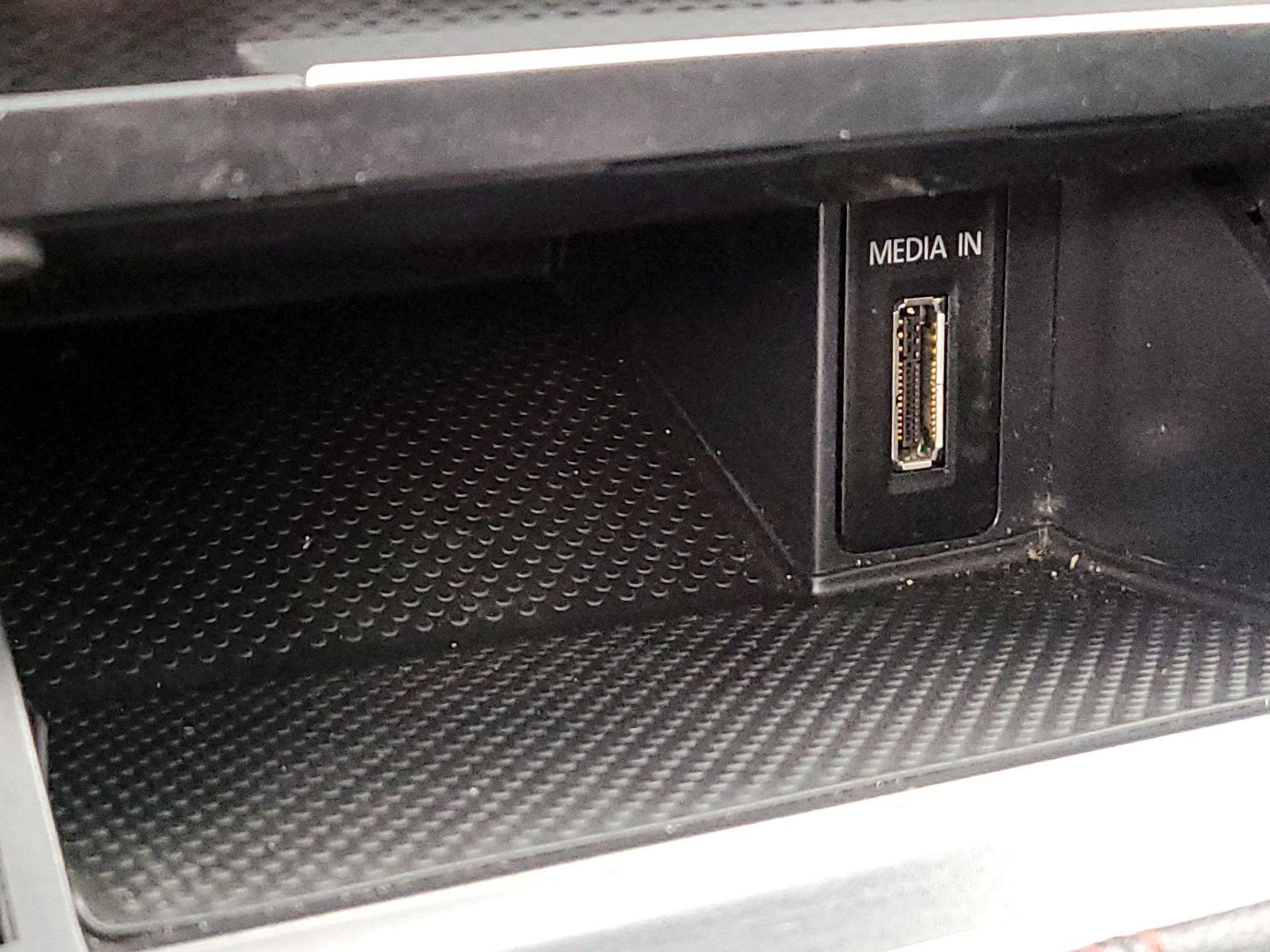 Thumbnail: 2015 Volkswagen Golf - 19