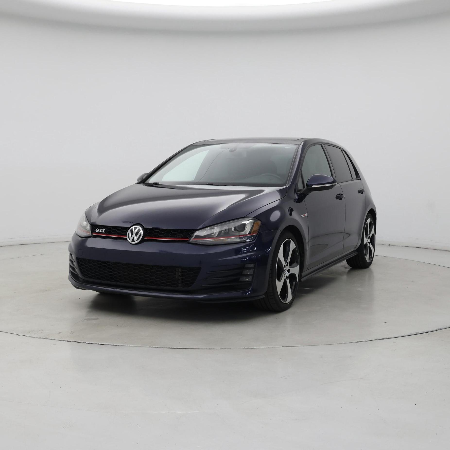 Thumbnail: 2015 Volkswagen Golf - 4