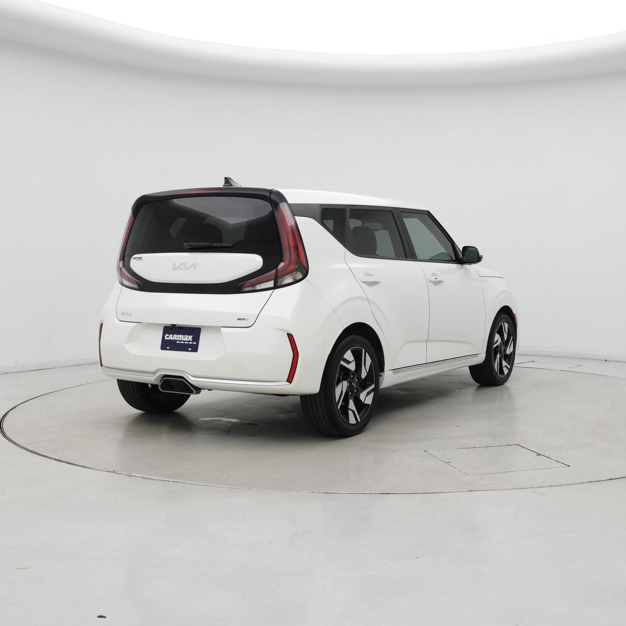 Thumbnail: 2023 Kia Soul - 8