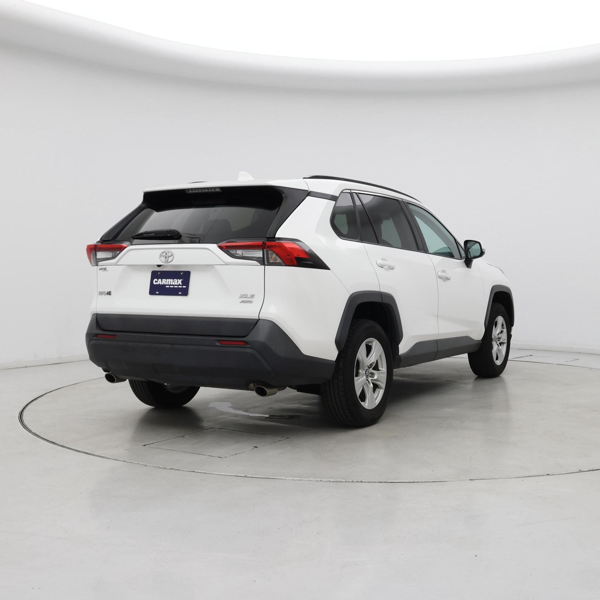 Thumbnail: 2020 Toyota RAV4 - 8
