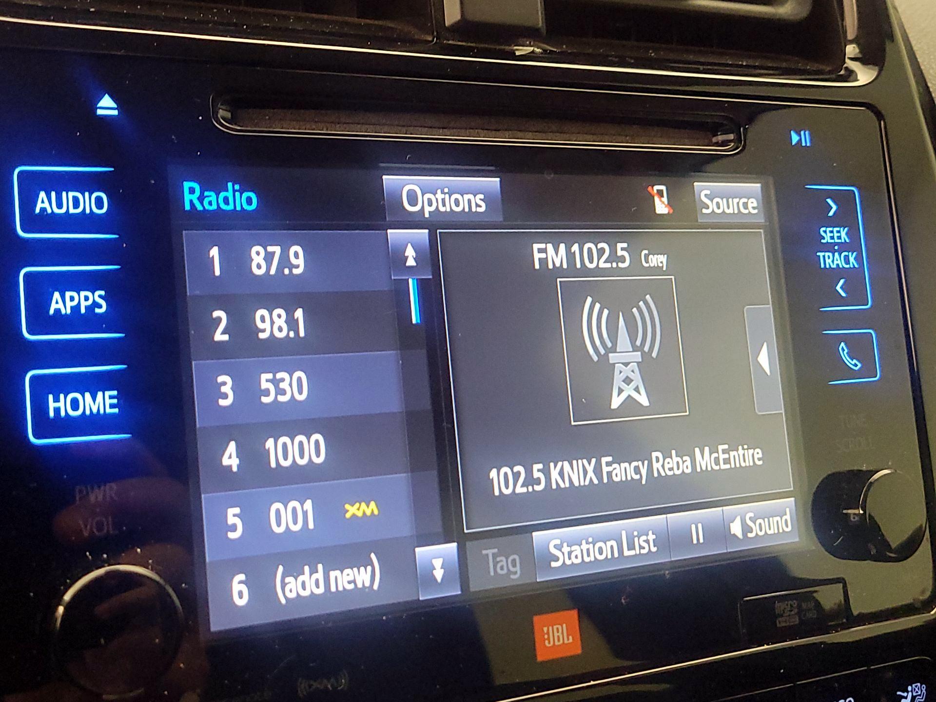 Thumbnail: 2016 Toyota Prius - 15