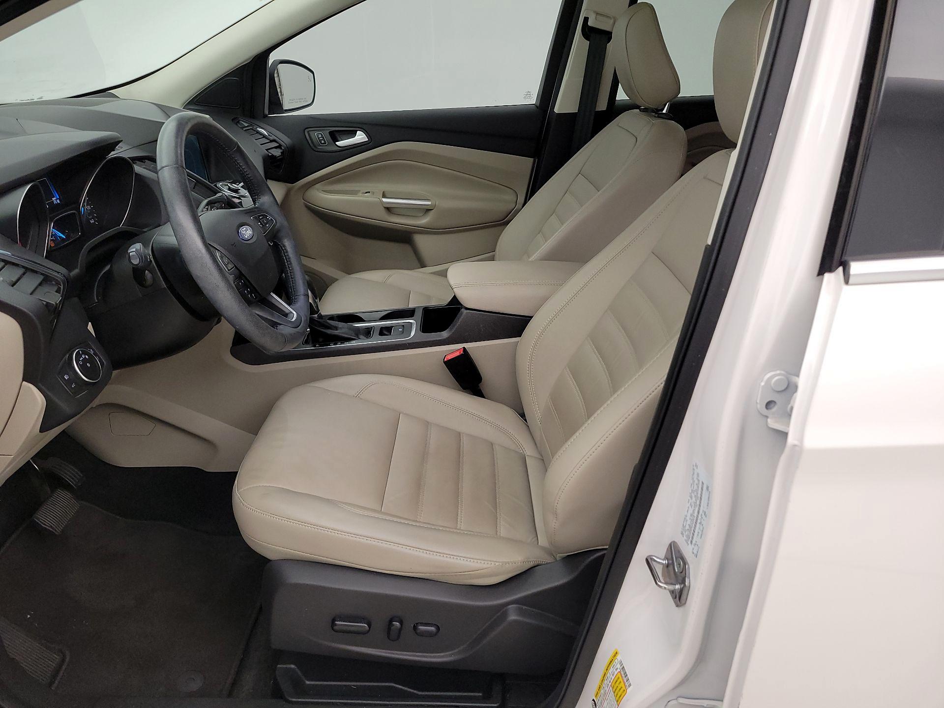 Thumbnail: 2019 Ford Escape - 11