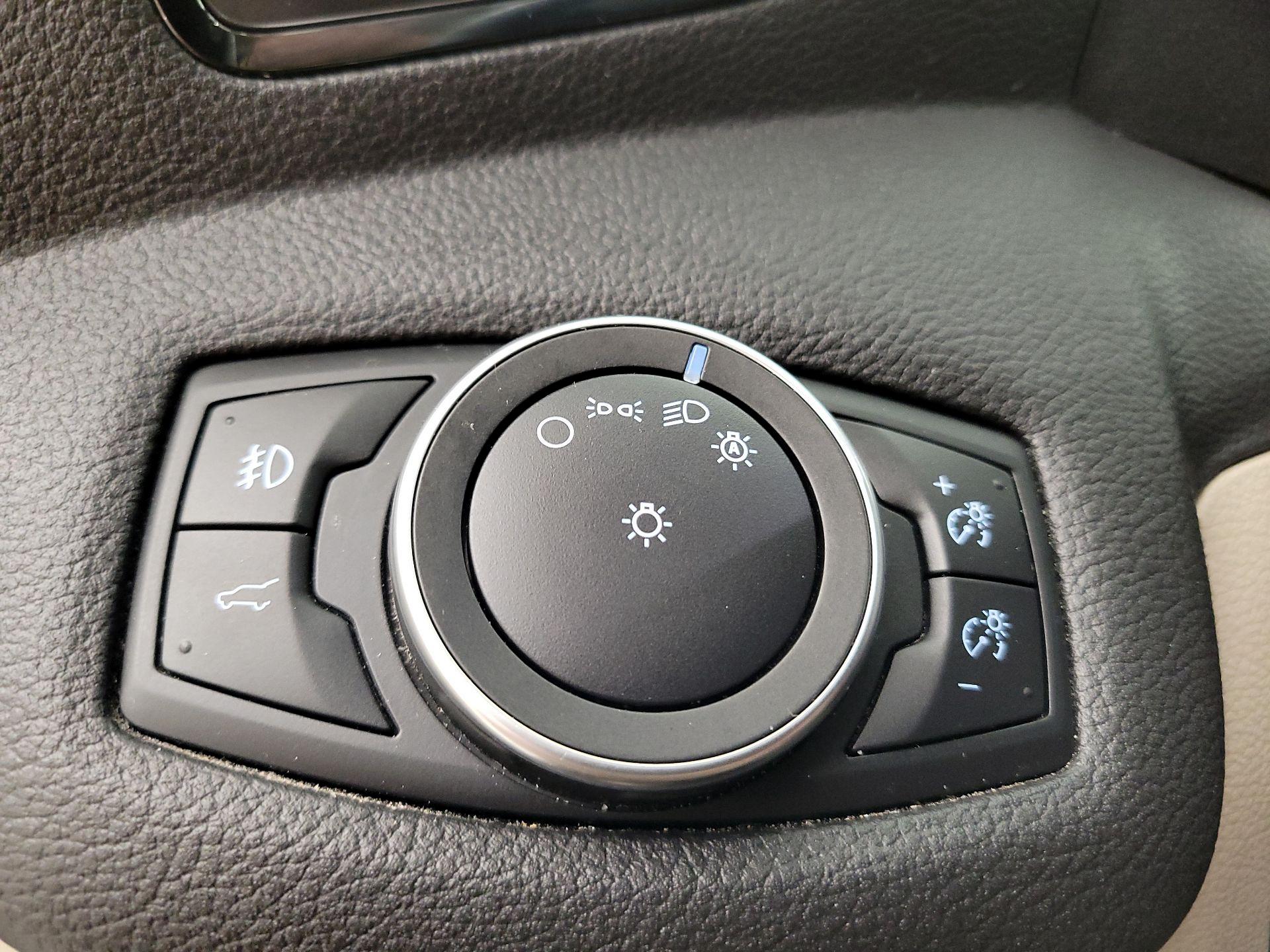 Thumbnail: 2019 Ford Escape - 13