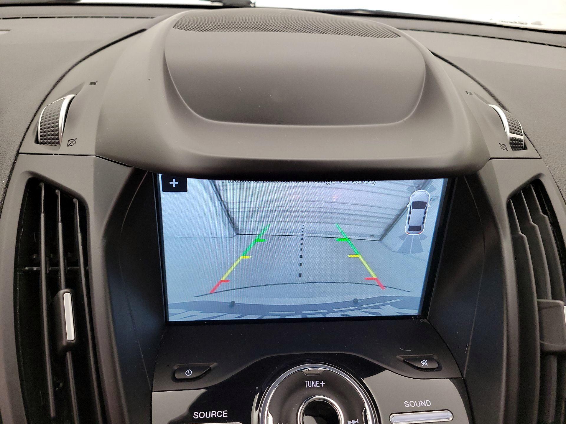 Thumbnail: 2019 Ford Escape - 15
