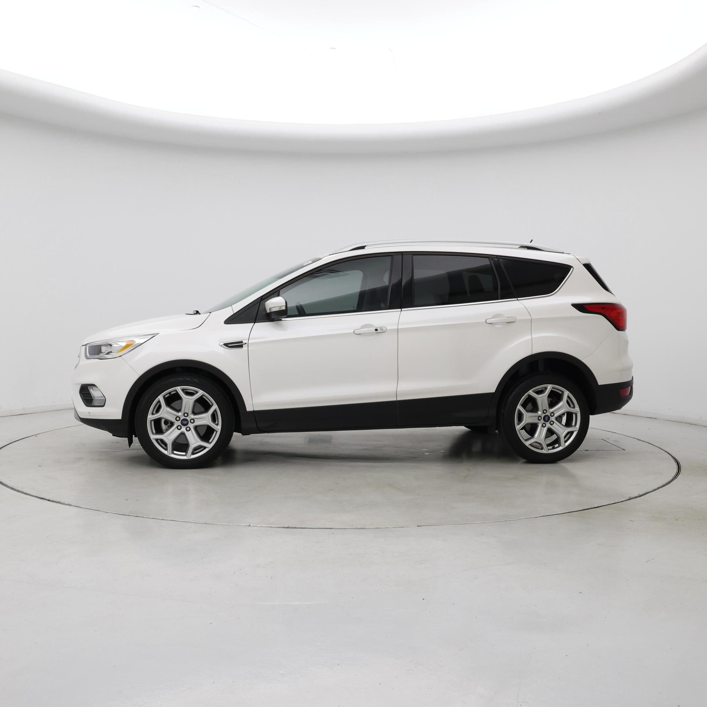 Thumbnail: 2019 Ford Escape - 3