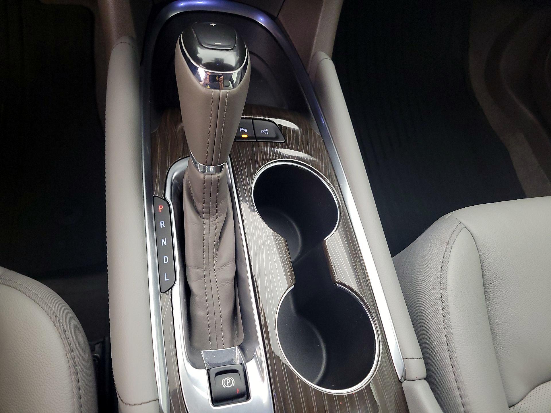 Thumbnail: 2016 Chevrolet Malibu - 18