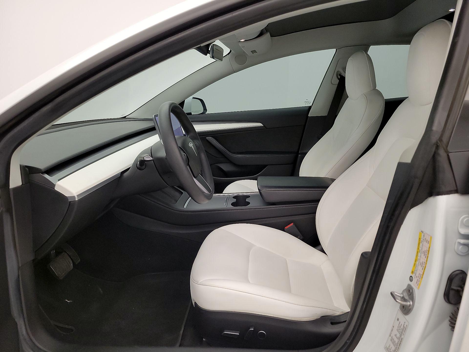 Thumbnail: 2021 Tesla Model 3 - 11