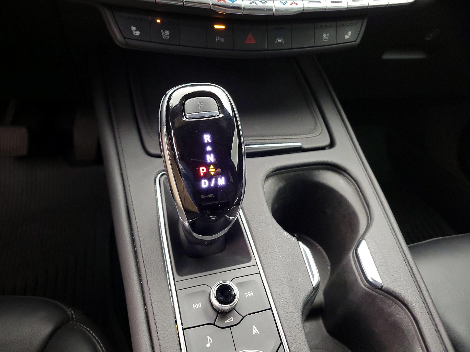 Thumbnail: 2021 Cadillac XT4 - 17
