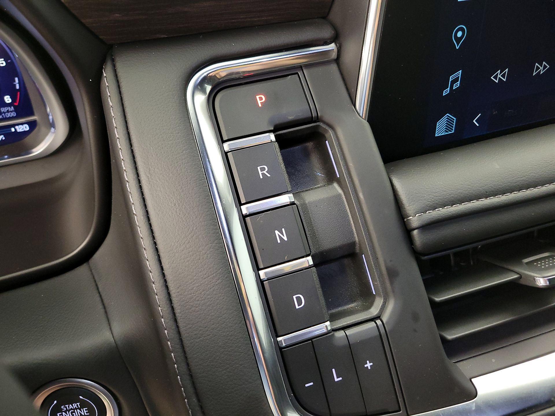 Thumbnail: 2024 Chevrolet Tahoe - 18