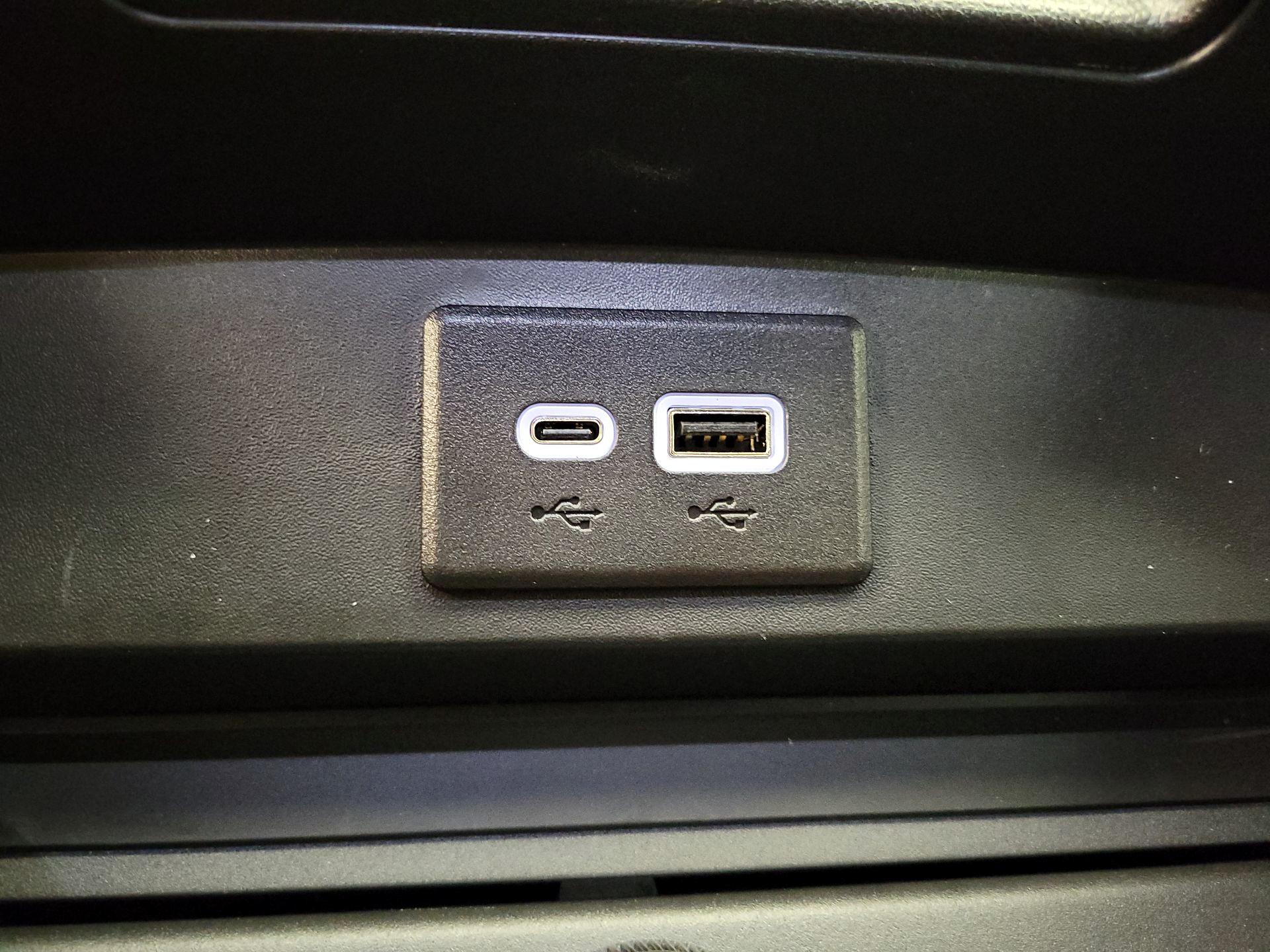 Thumbnail: 2024 Chevrolet Tahoe - 19