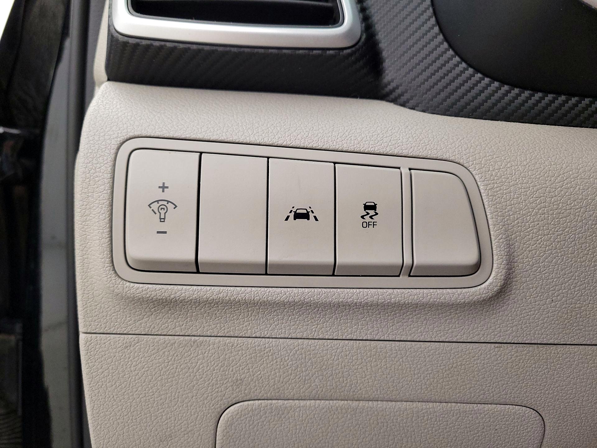 Thumbnail: 2019 Hyundai Tucson - 13