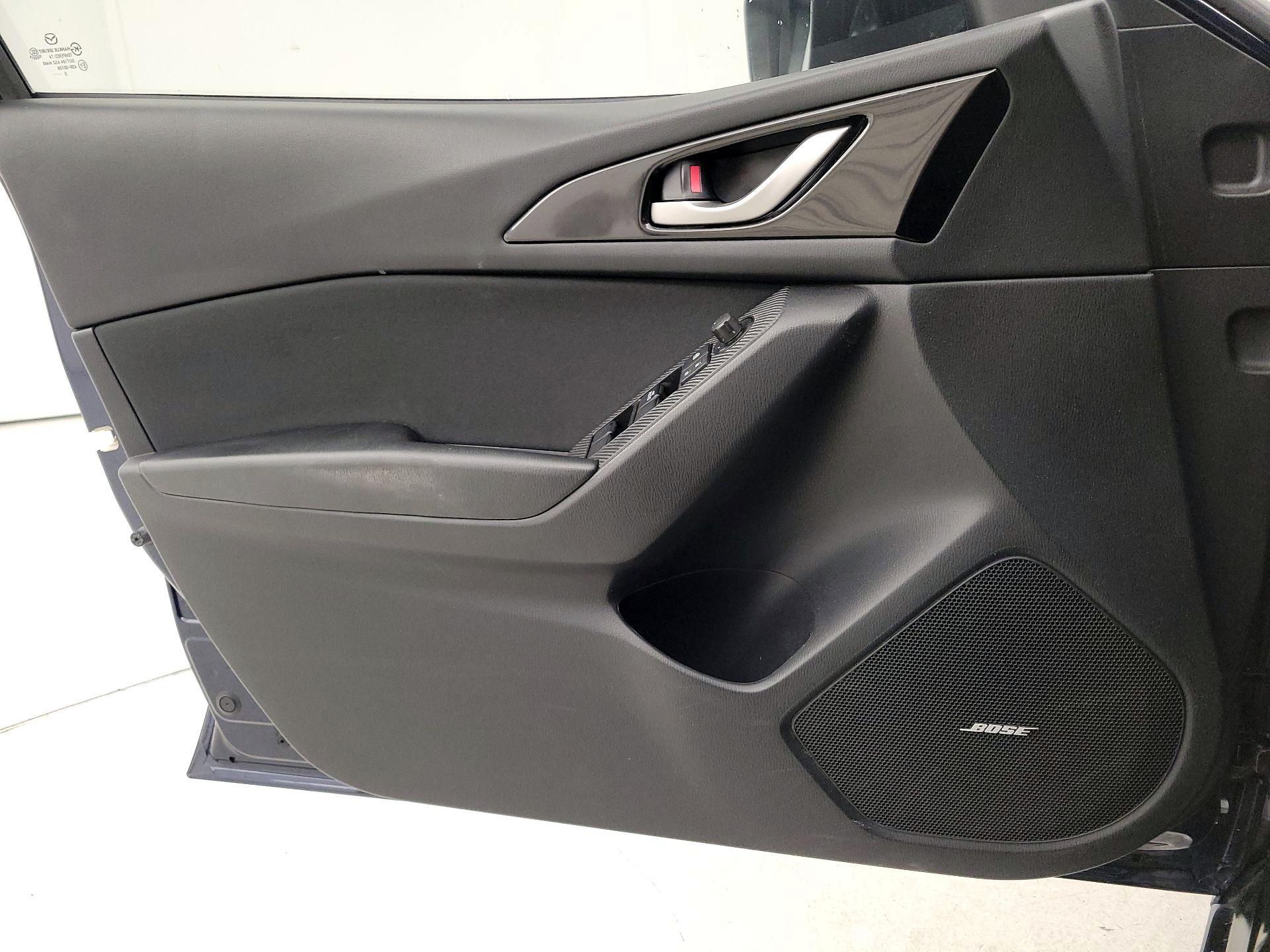 Thumbnail: 2016 Mazda Mazda3 - 12