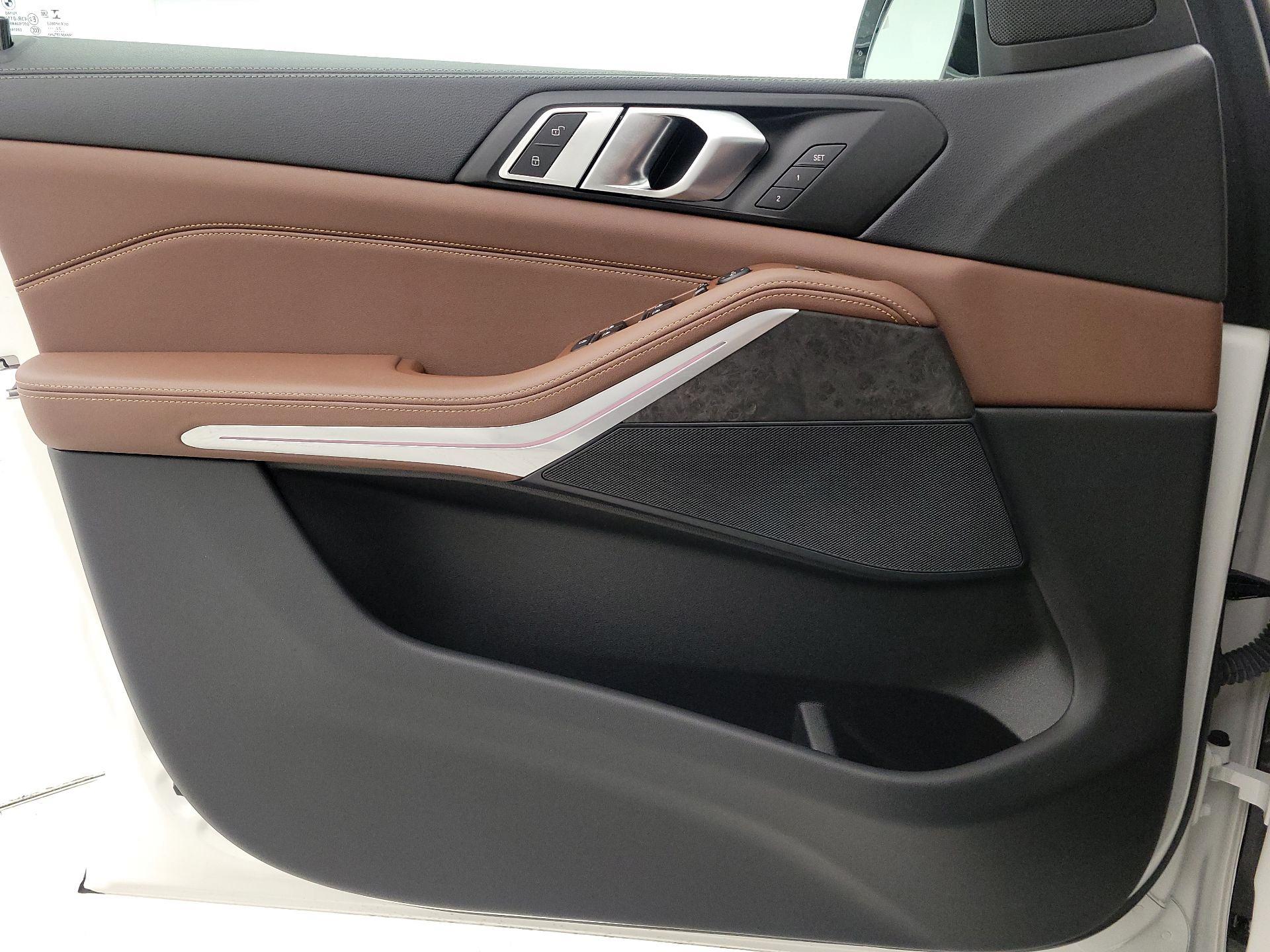 Thumbnail: 2023 BMW X5 - 12