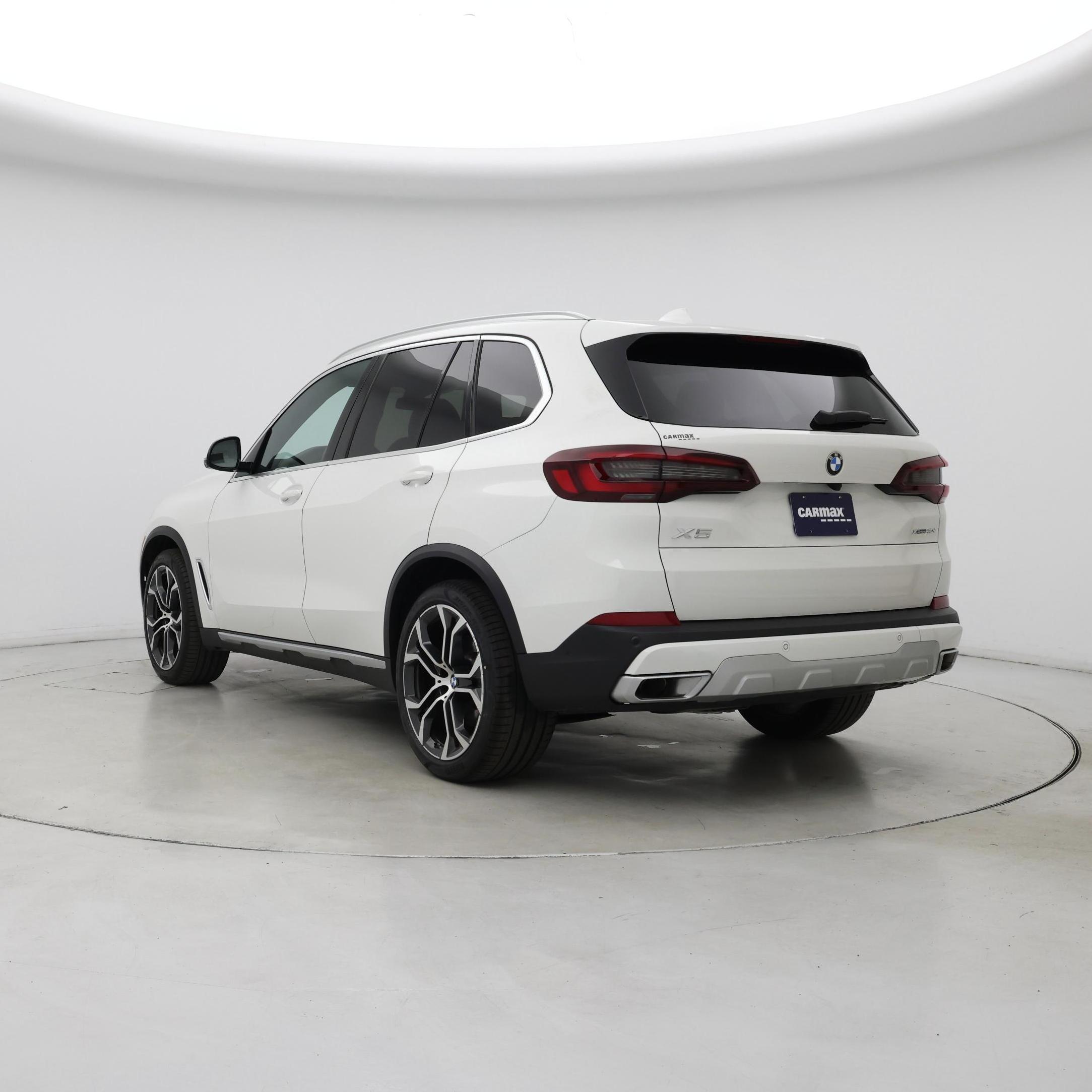 Thumbnail: 2023 BMW X5 - 2