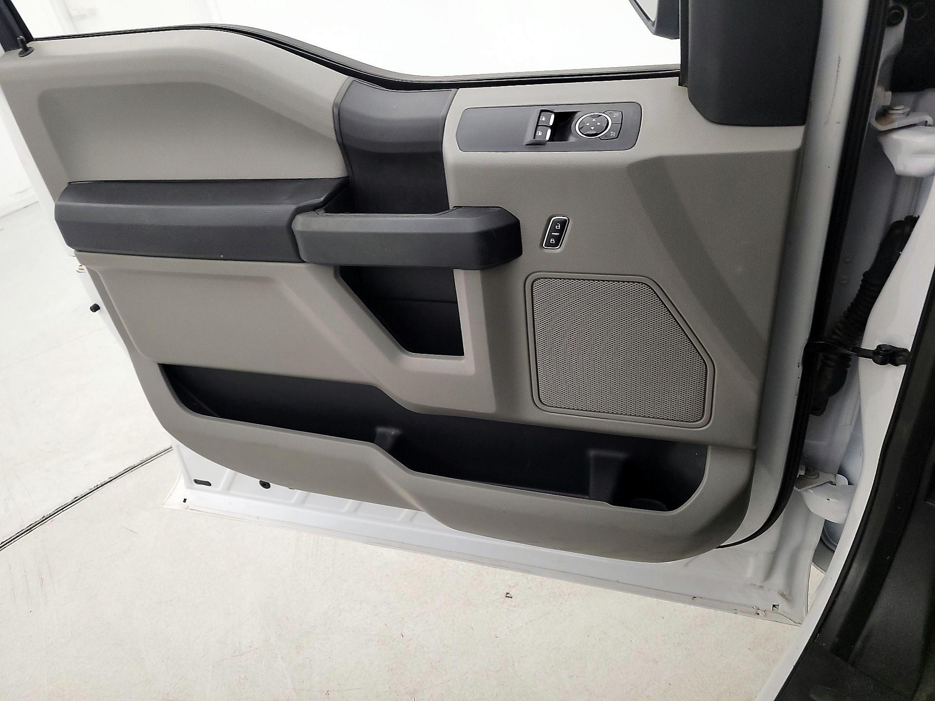 Thumbnail: 2017 Ford F-150 - 12