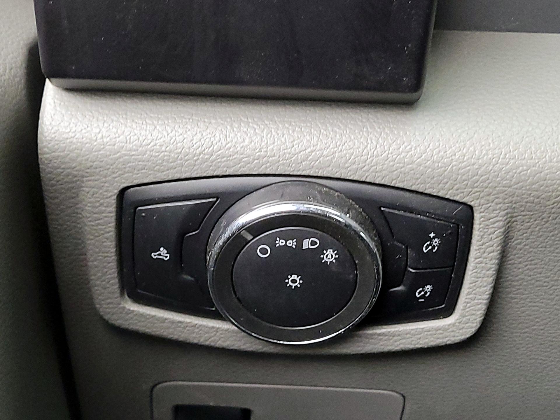 Thumbnail: 2017 Ford F-150 - 13