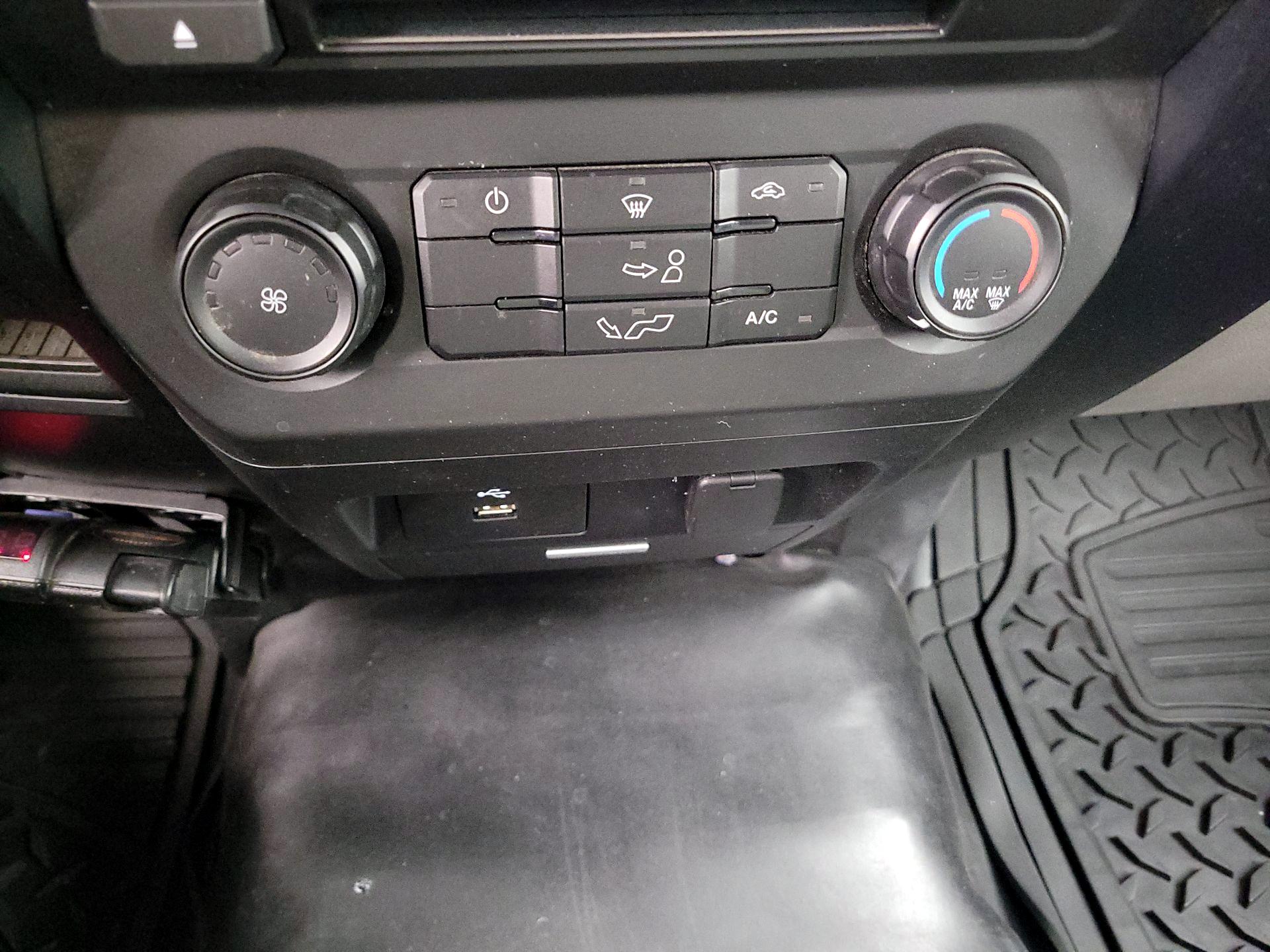 Thumbnail: 2017 Ford F-150 - 16