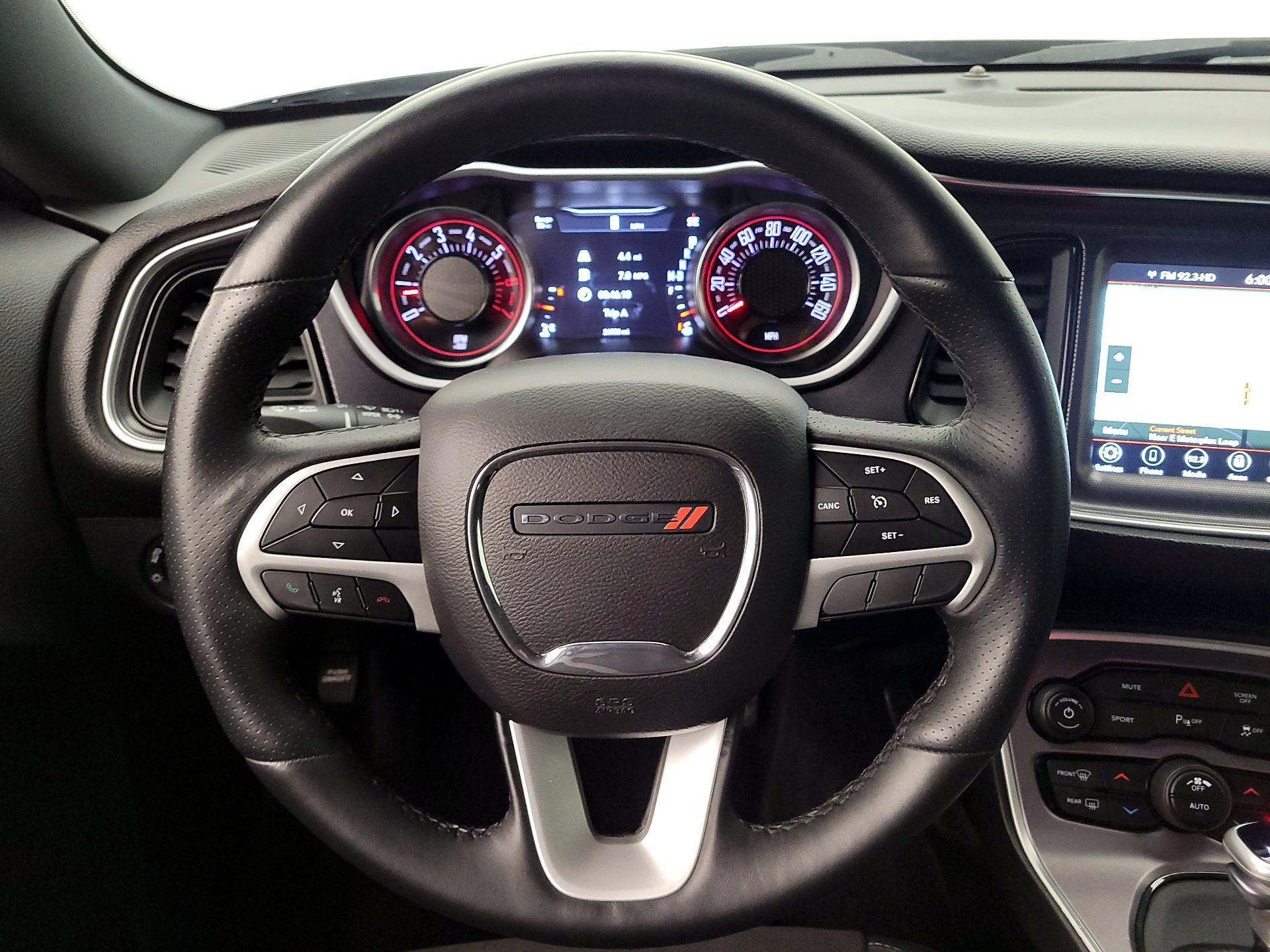 Thumbnail: 2018 Dodge Challenger - 10