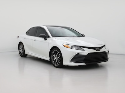 White 2022 Toyota Camry XLE