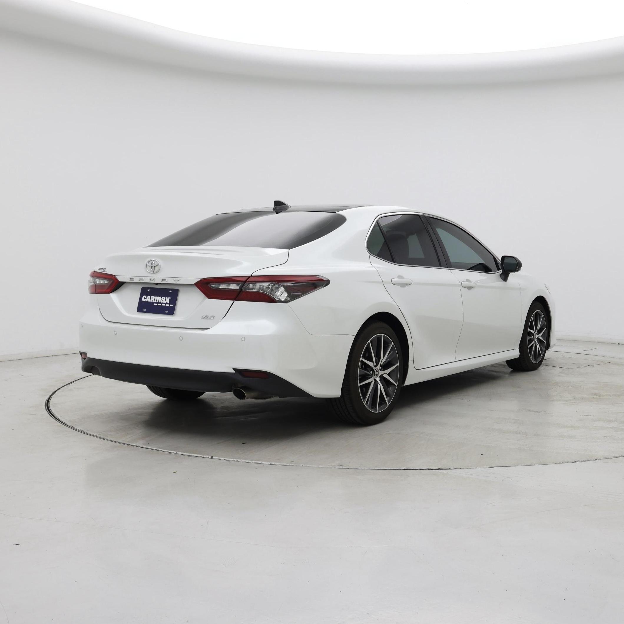 Thumbnail: 2022 Toyota Camry - 8