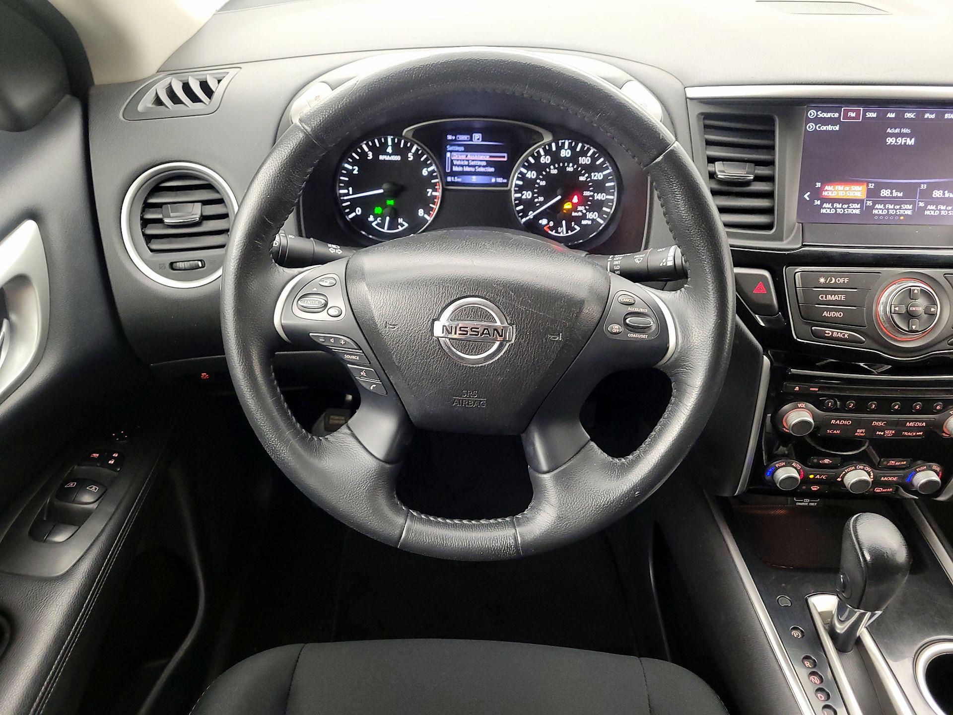 Thumbnail: 2018 Nissan Pathfinder - 10