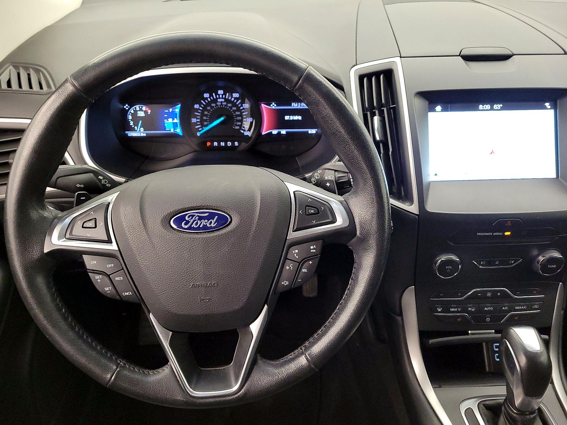 Thumbnail: 2017 Ford Edge - 10