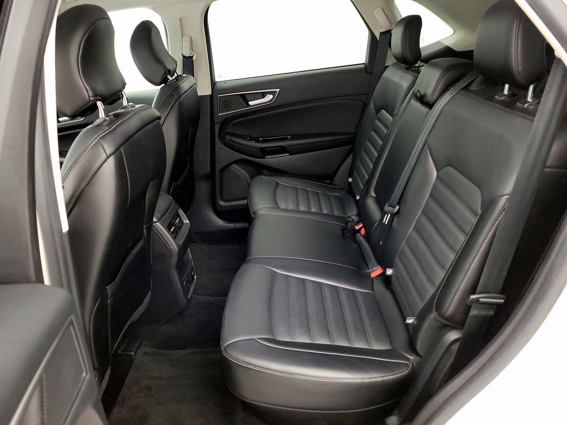 Thumbnail: 2017 Ford Edge - 20