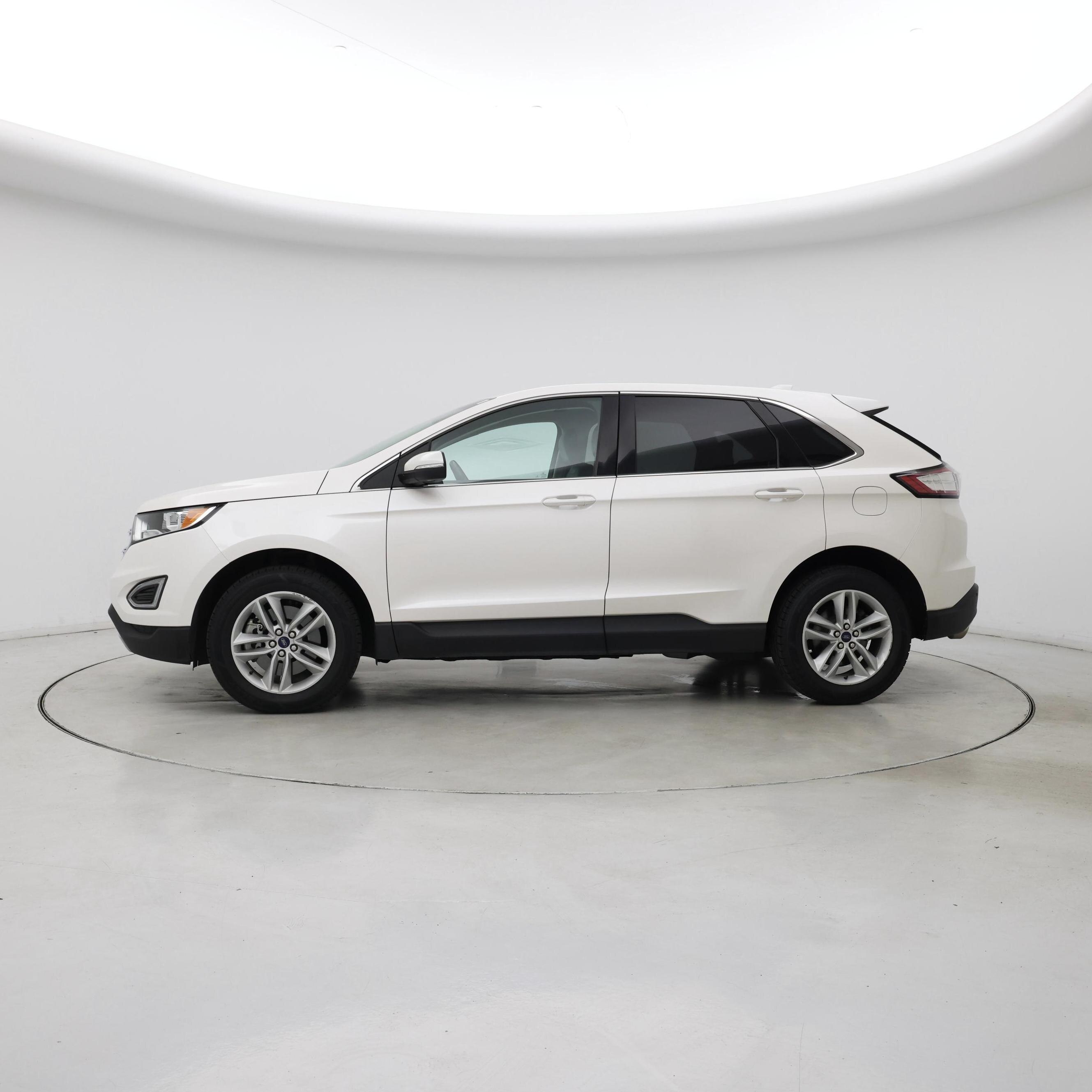 Thumbnail: 2017 Ford Edge - 3