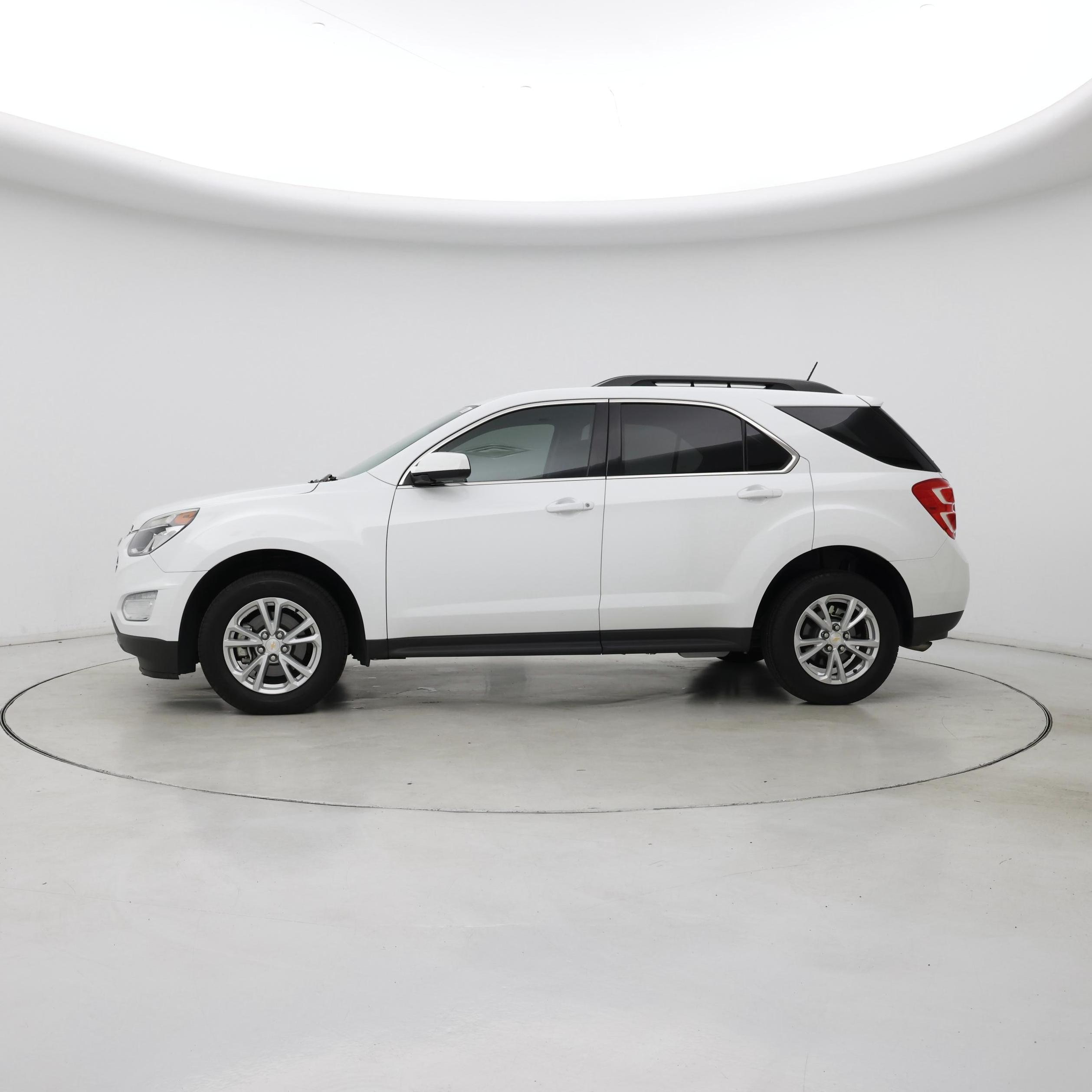Thumbnail: 2016 Chevrolet Equinox - 3