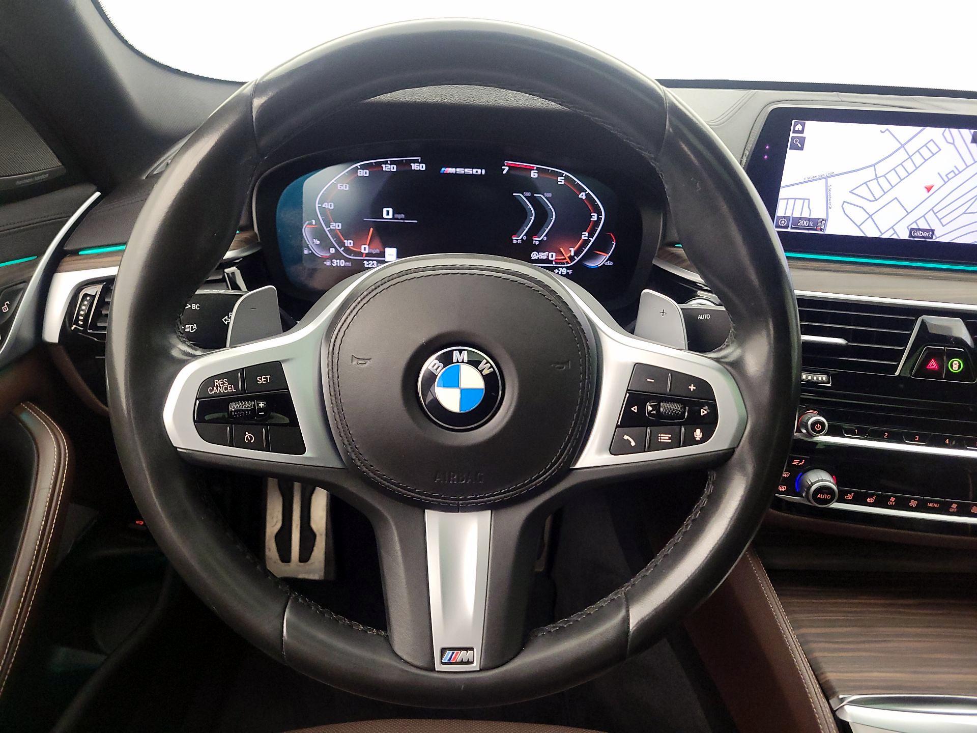 Thumbnail: 2020 BMW 5 Series - 10